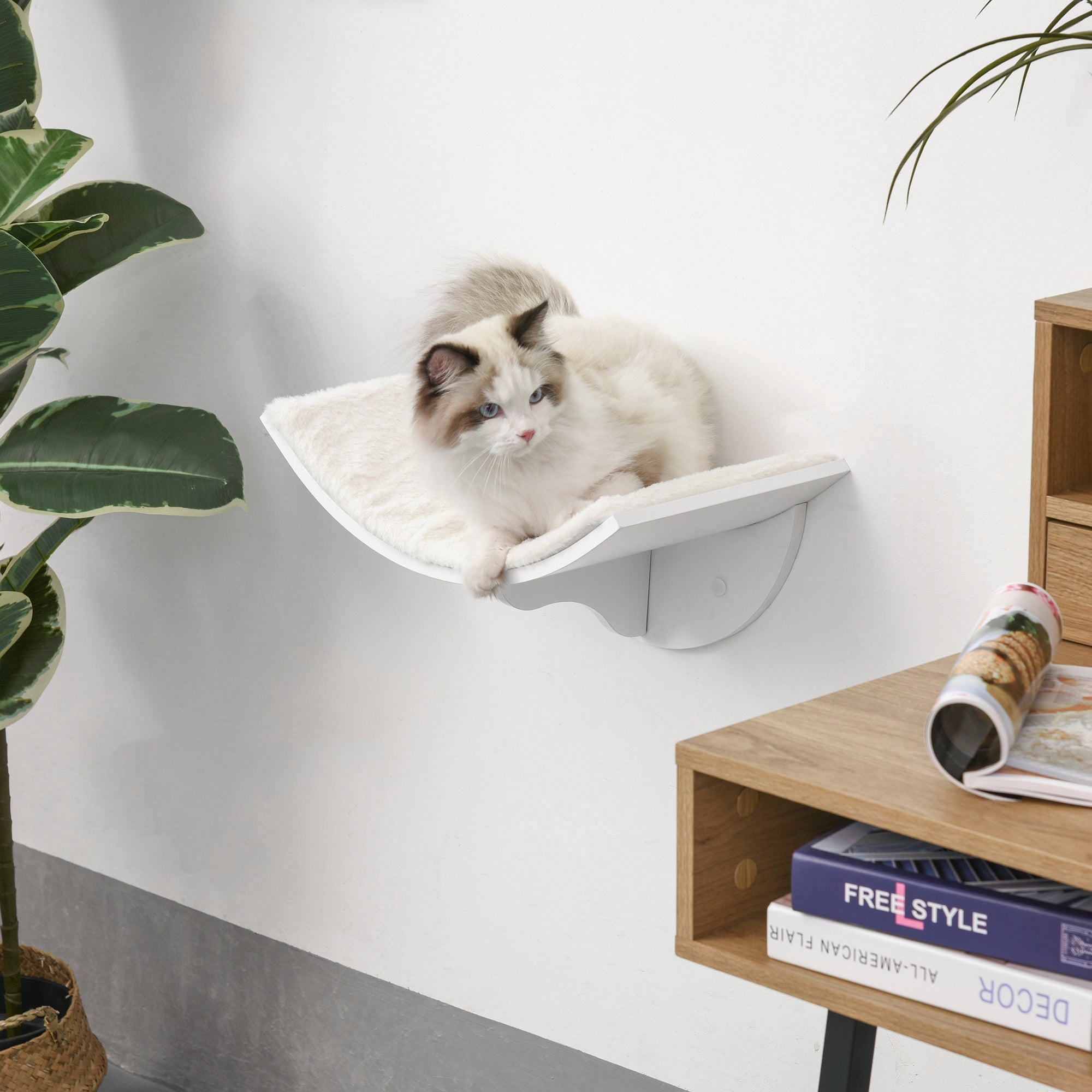 PawHut Wall-Mounted Wood Cat Shelves, Curved Kitten Bed, Climber Perch, Modern Cat Furniture