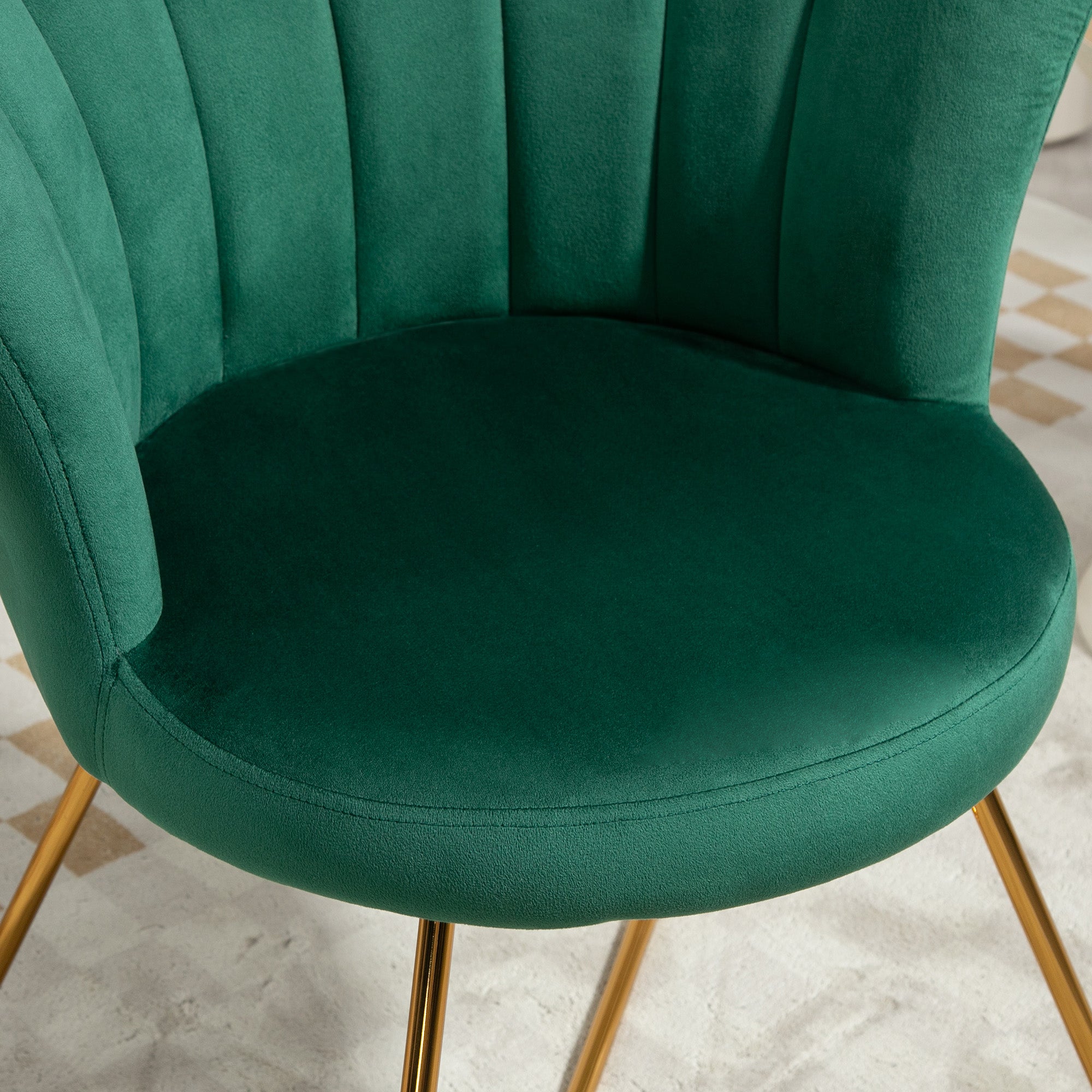 HOMCOM Velvet-Feel Lotus Petal Accent Chair - Green