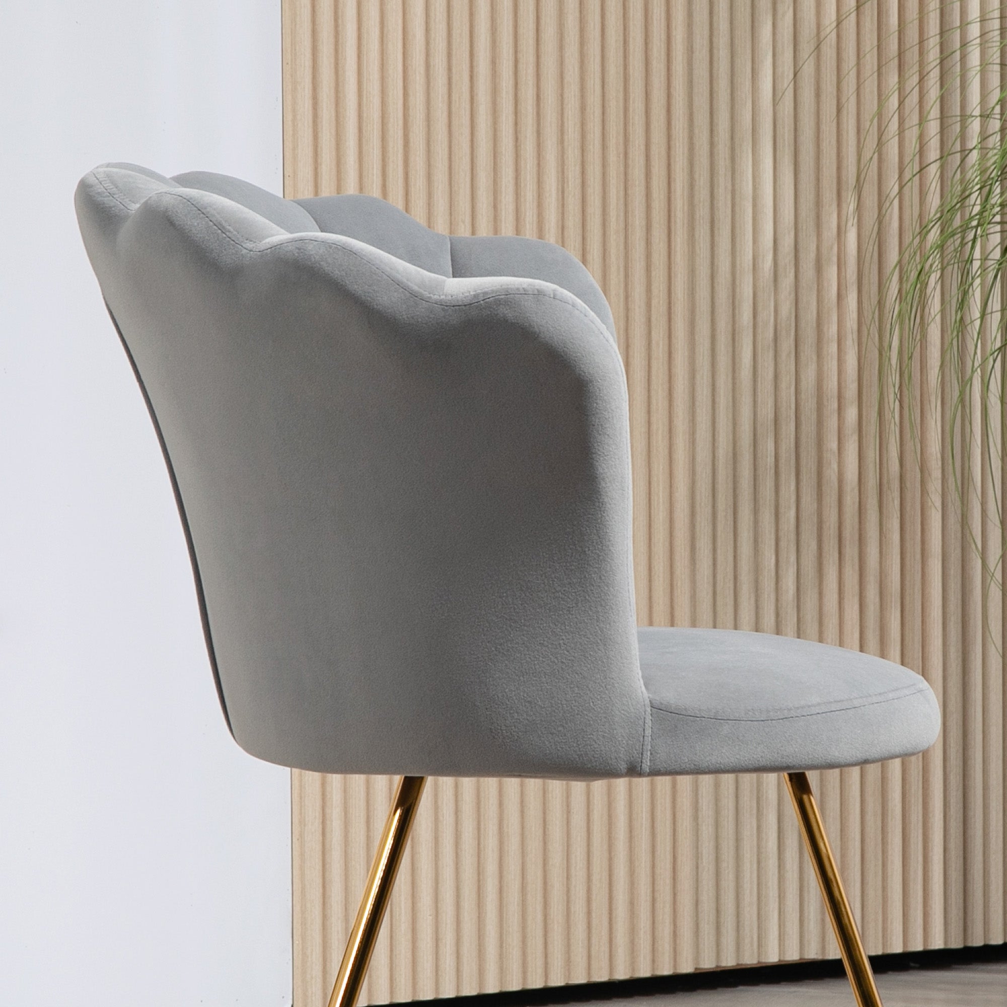HOMCOM Velvet-Feel Lotus Petal Accent Chair - Grey - North Peak Garden Furniture