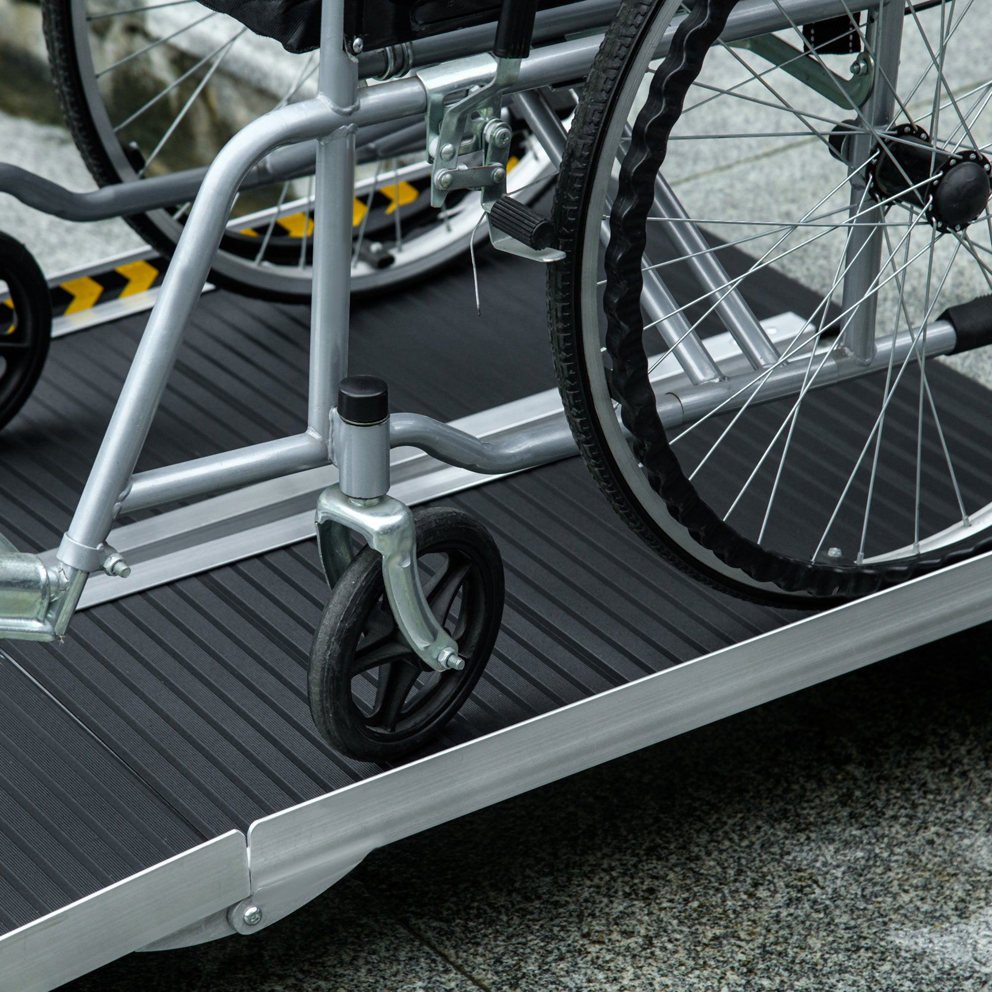 HOMCOM Wheelchair Ramp, 152L x 73Wcm, 272KG Capacity, Folding Aluminium Threshold Ramp with Non-Skid Surface, Transition Plates Above and Below for Home, Steps, Stairs, Curbs, Doorways - North Peak Garden Furniture