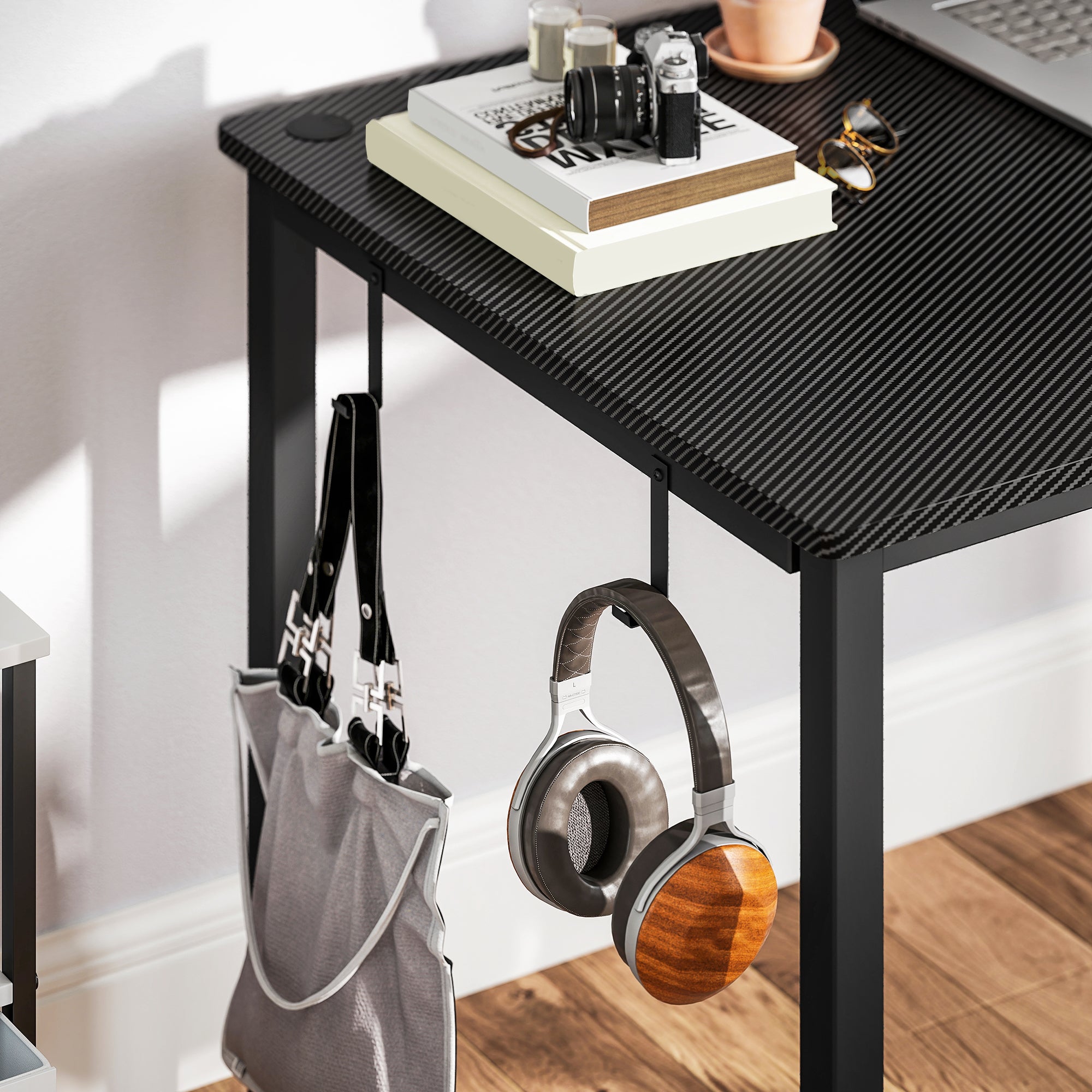 HOMCOM L-Shaped Computer Gaming Desk with Fabric Bag, Hooks and Cable Management, 145 x 81 x 76cm - Black - North Peak Garden Furniture