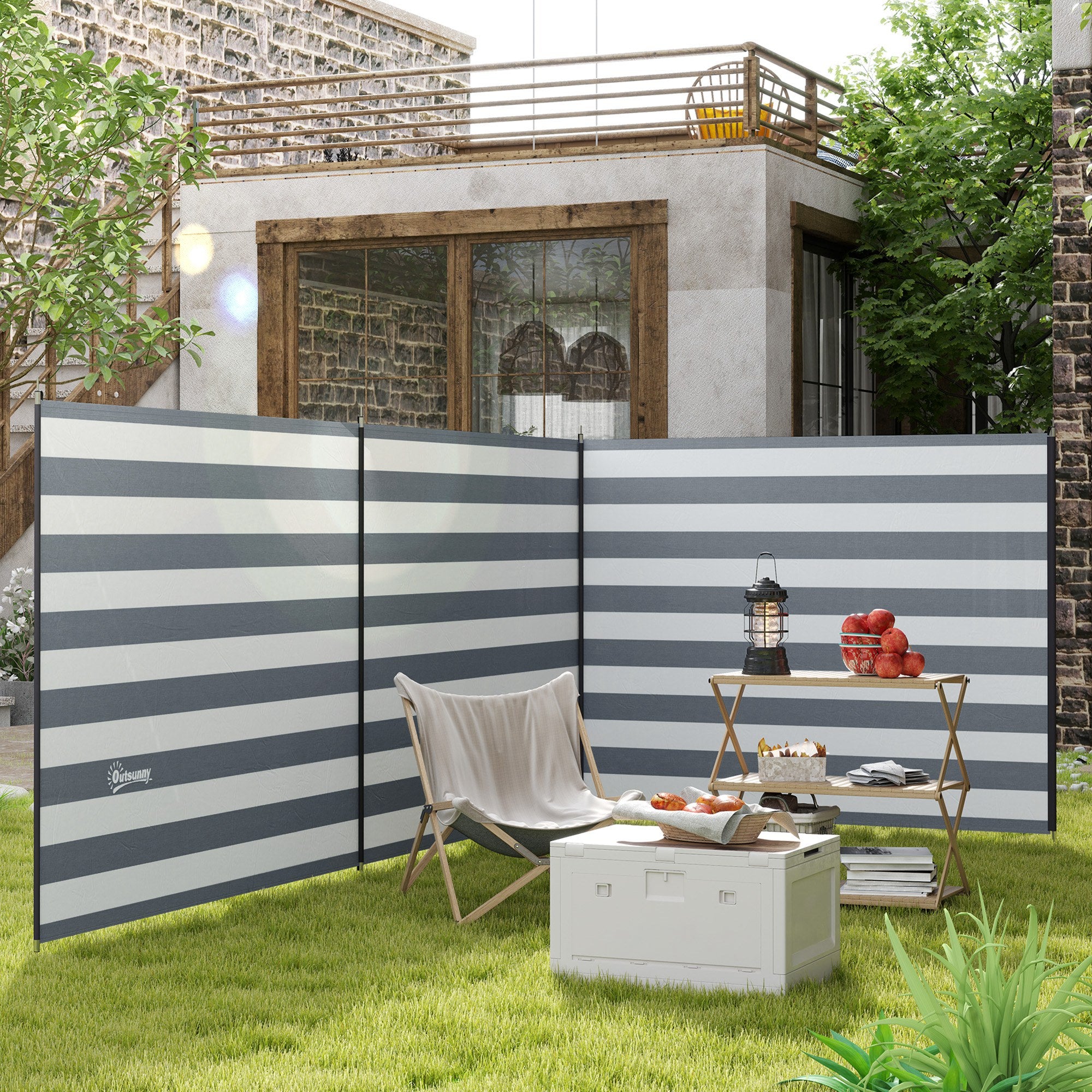Outsunny 5 Pole Camping Windbreaks, Beach Wind Shield Shelter with Carry Bag and Steel Poles, Outdoor Caravan Privacy Shield, 540cm x 150cm, Grey and White - North Peak Garden Furniture