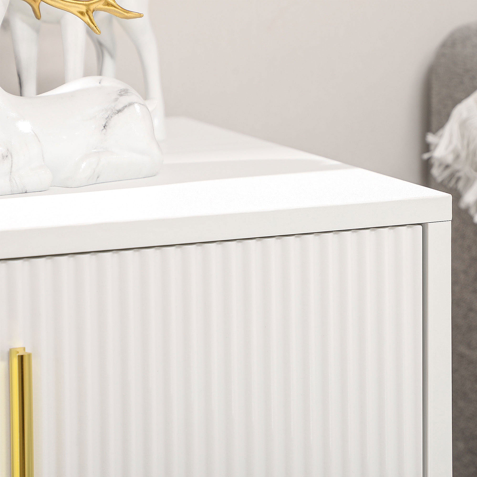HOMCOM Elegant Chest of Three Drawers - White/Gold-Tone - North Peak Garden Furniture