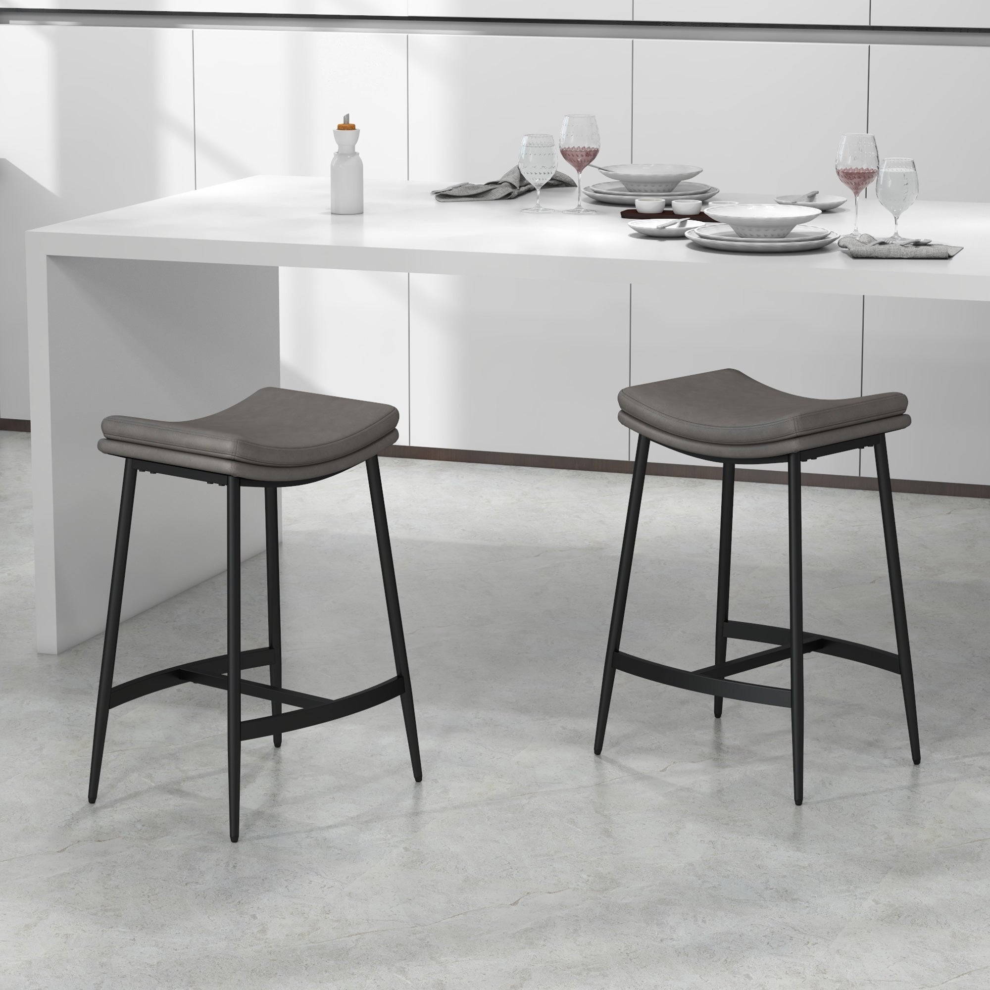 HOMCOM Breakfast Bar Stools Set of 2, Microfibre Upholstered Barstools, Industrial Bar Chairs with Curved Seat and Steel Frame for Dining Room, Kitchen, Grey - North Peak Garden Furniture