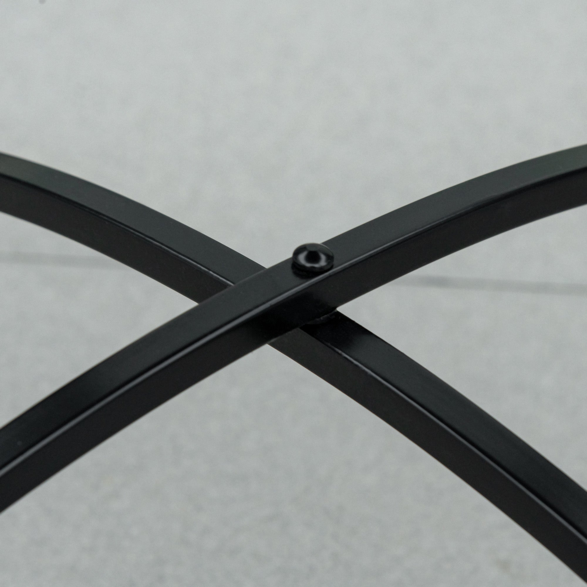 Outsunny Φ60cm Mosaic Outdoor Patio Table - Red