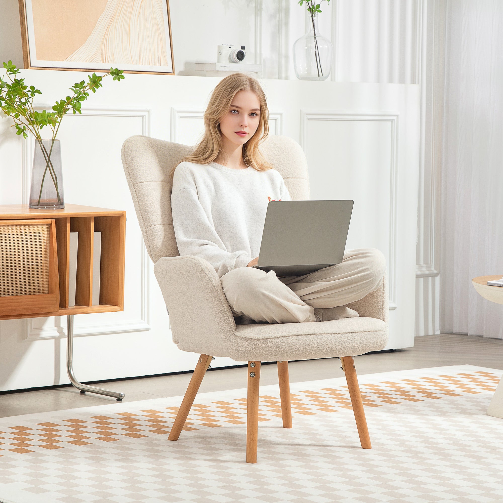 HOMCOM Modern Accent Chair, Upholstered Tufted Wingback Armchair with Seat Padding, Teddy Fleece Leisure Lounge Bedroom Chair with Wood Legs, Cream White - North Peak Garden Furniture