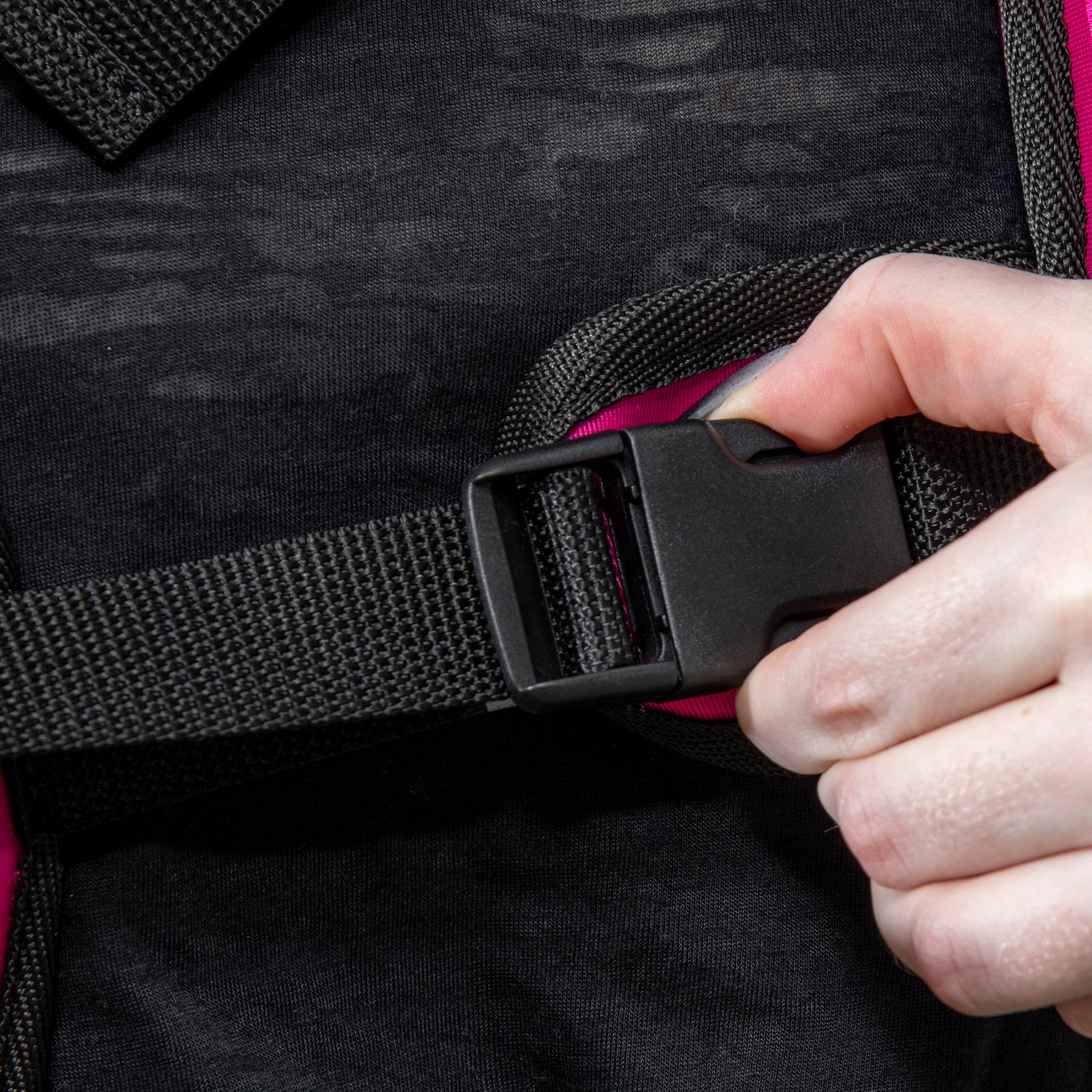 HOMCOM 8KG Weighted Vest, Running Weight Vest with Adjustable Strap, Convenient Pocket and Reflective Strips for Men and Women