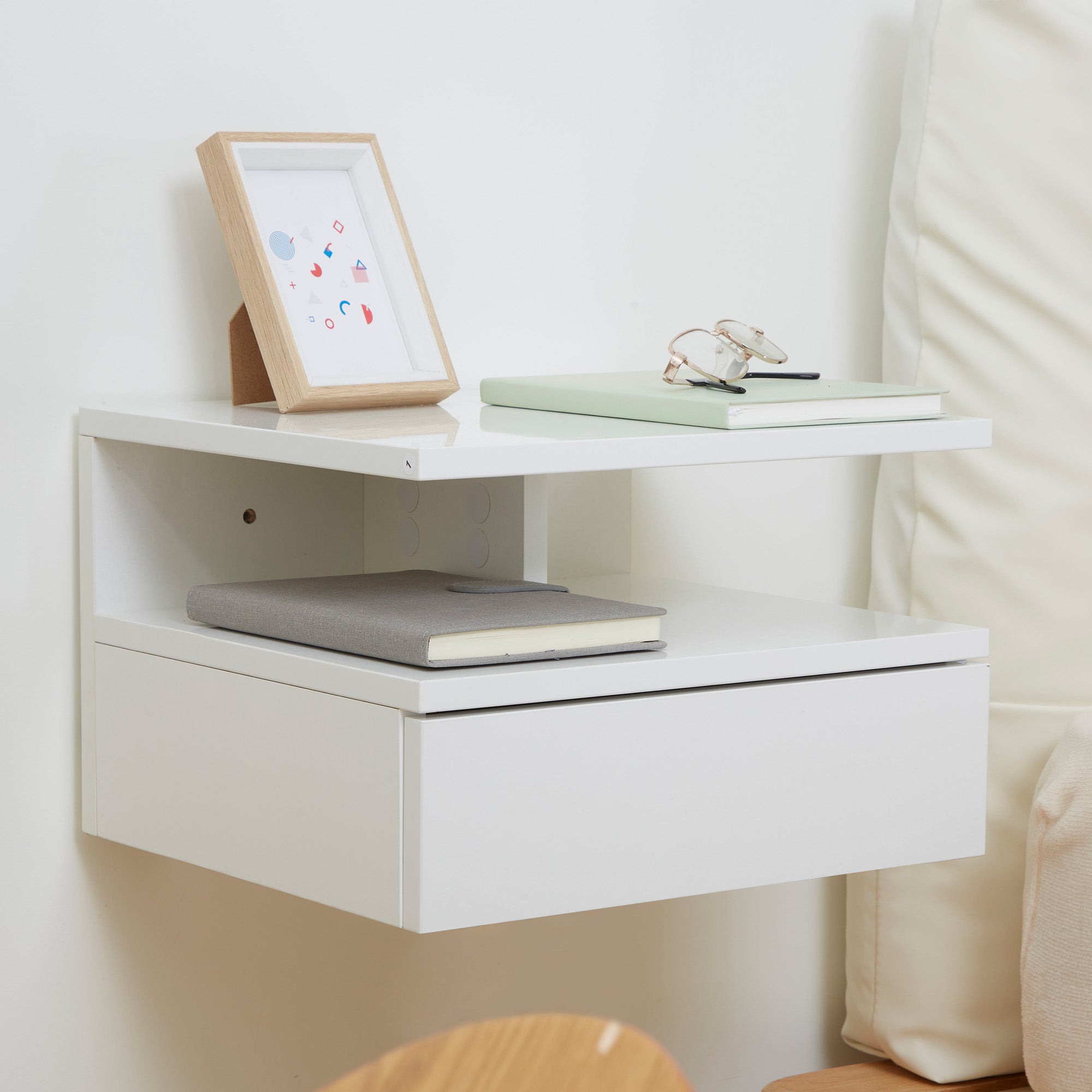 HOMCOM Set of Two Floating High Gloss Bedside Tables - White - North Peak Garden Furniture