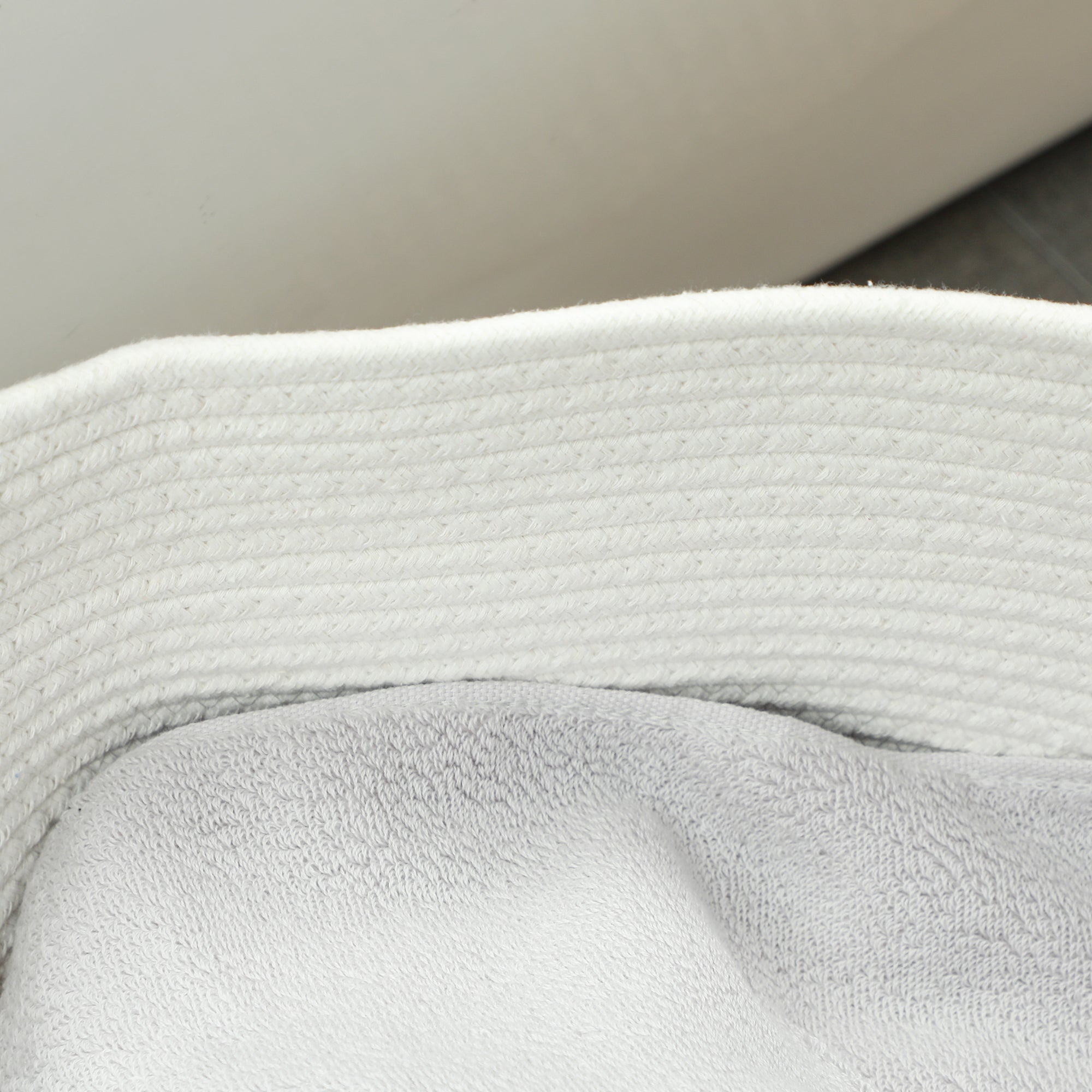 HOMCOM 88L Cotton Rope Laundry Basket, with Handles - Cream White - North Peak Garden Furniture