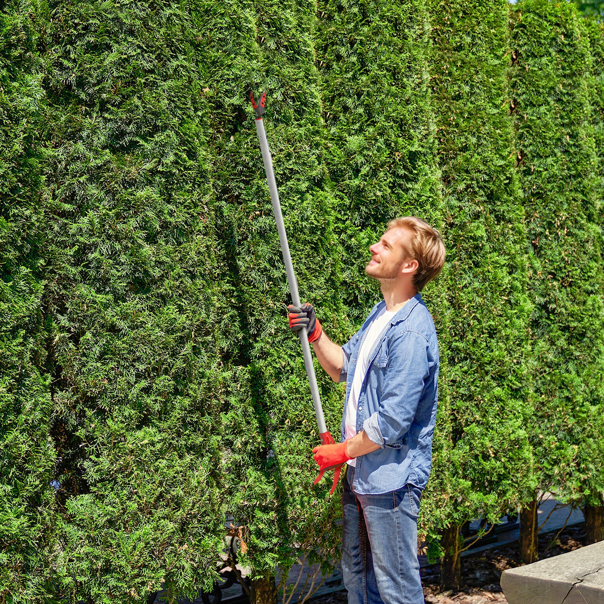 Outsunny 120 cm Tree Pruner, Tree Lopper Long Reach, Lightweight & Strong, Long Reach Tree Trimmer with Aluminium Pole for Fruit Picking and Pruning - North Peak Garden Furniture