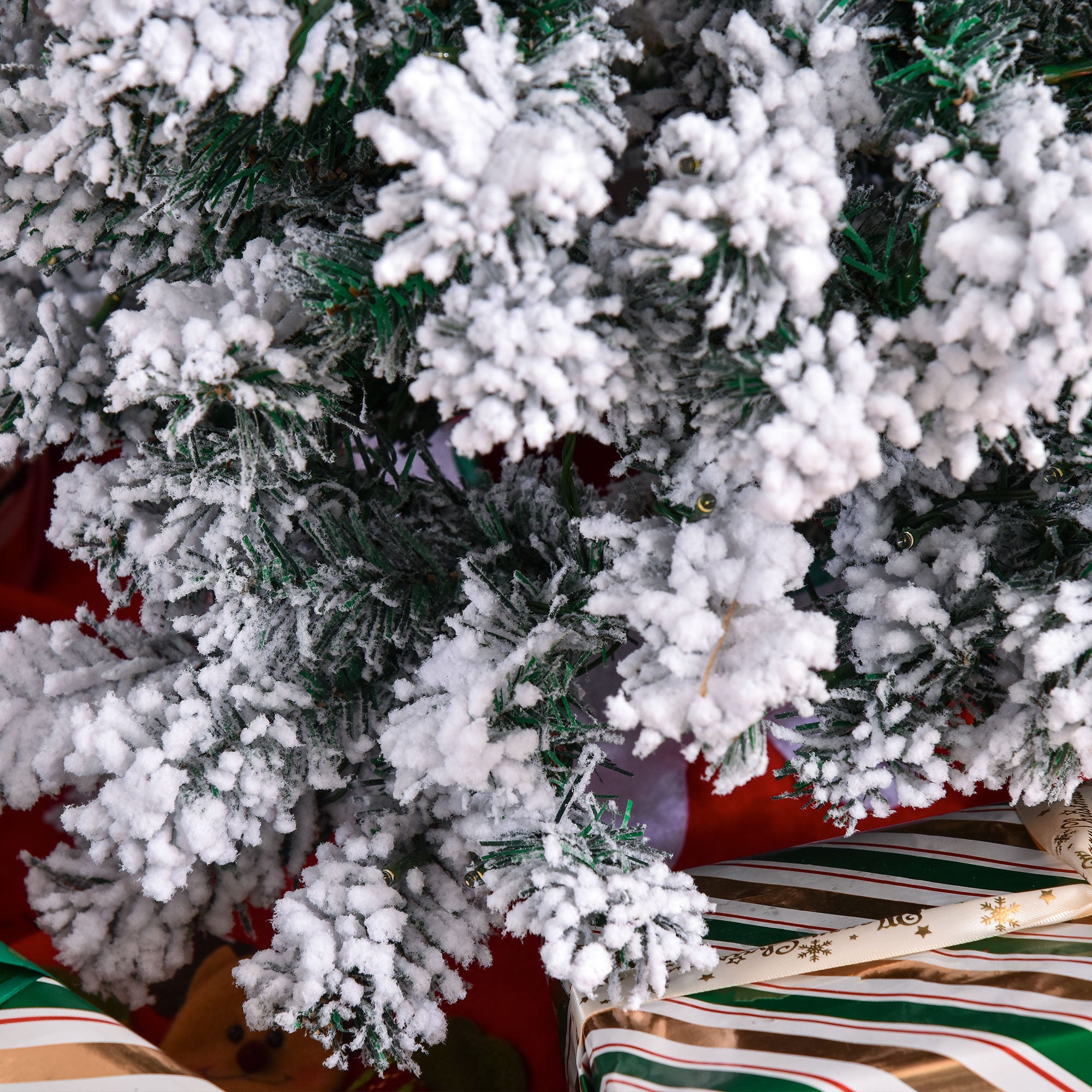 HOMCOM 4FT Prelit Artificial Snow Flocked Christmas Tree with Warm White LED Light, Holiday Home Xmas Decoration, Green White