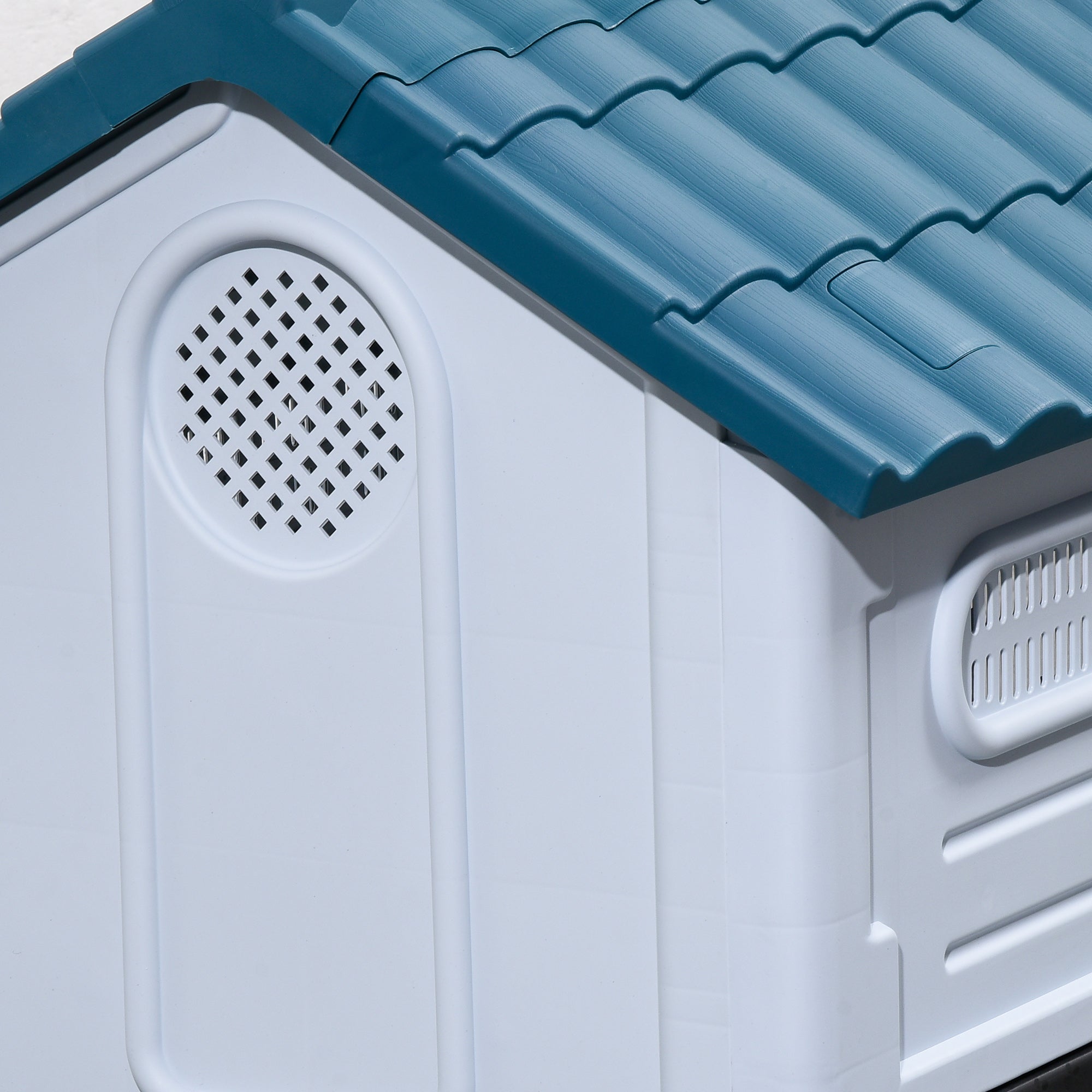 PawHut Outside Dog Kennel House, for Miniature Dogs, 64.5 x 57 x 66cm - North Peak Garden Furniture