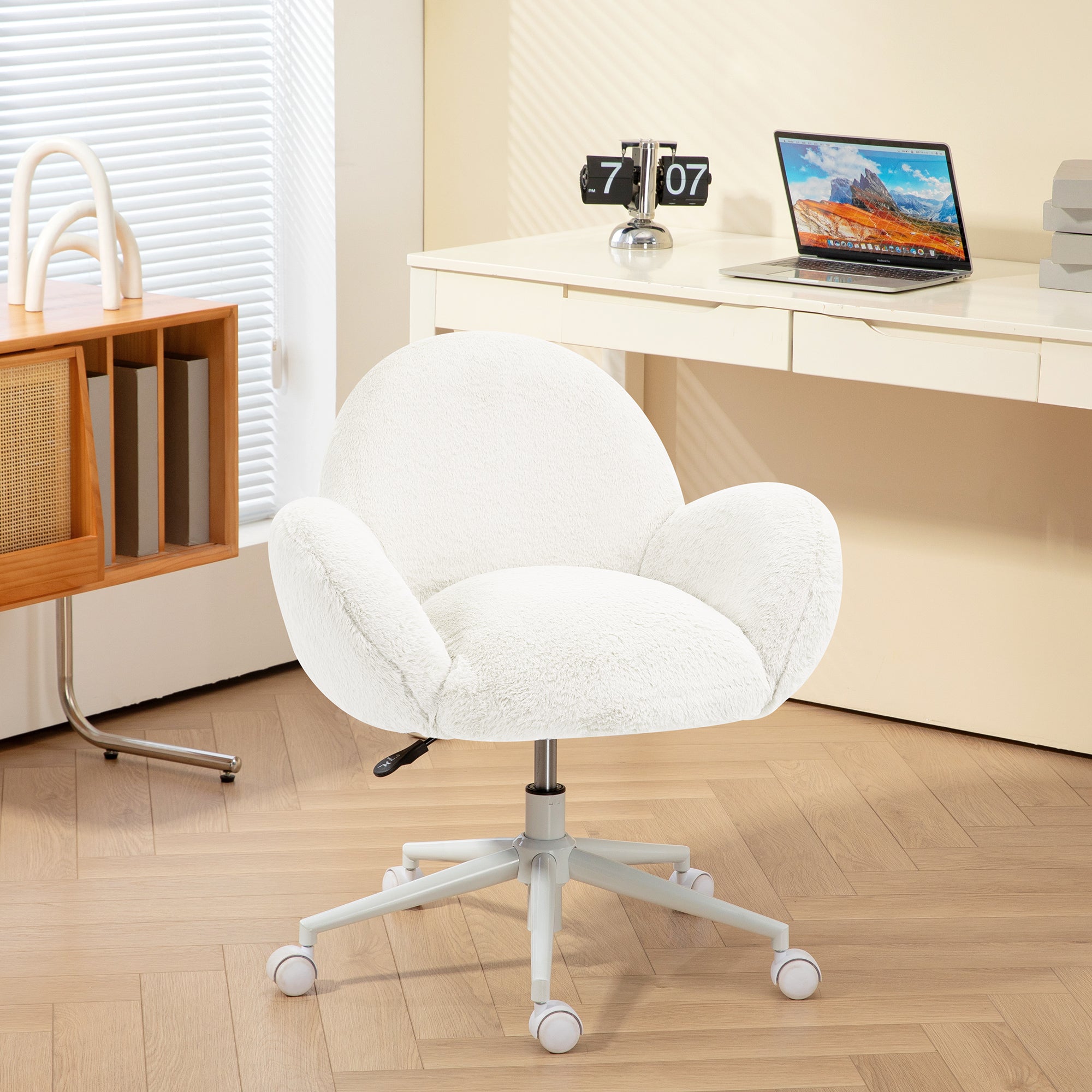 HOMCOM Makeup Vanity Chair, Cute Fluffy Desk Chair with Rolling Wheels for Bedroom Living Room, Cream White - North Peak Garden Furniture