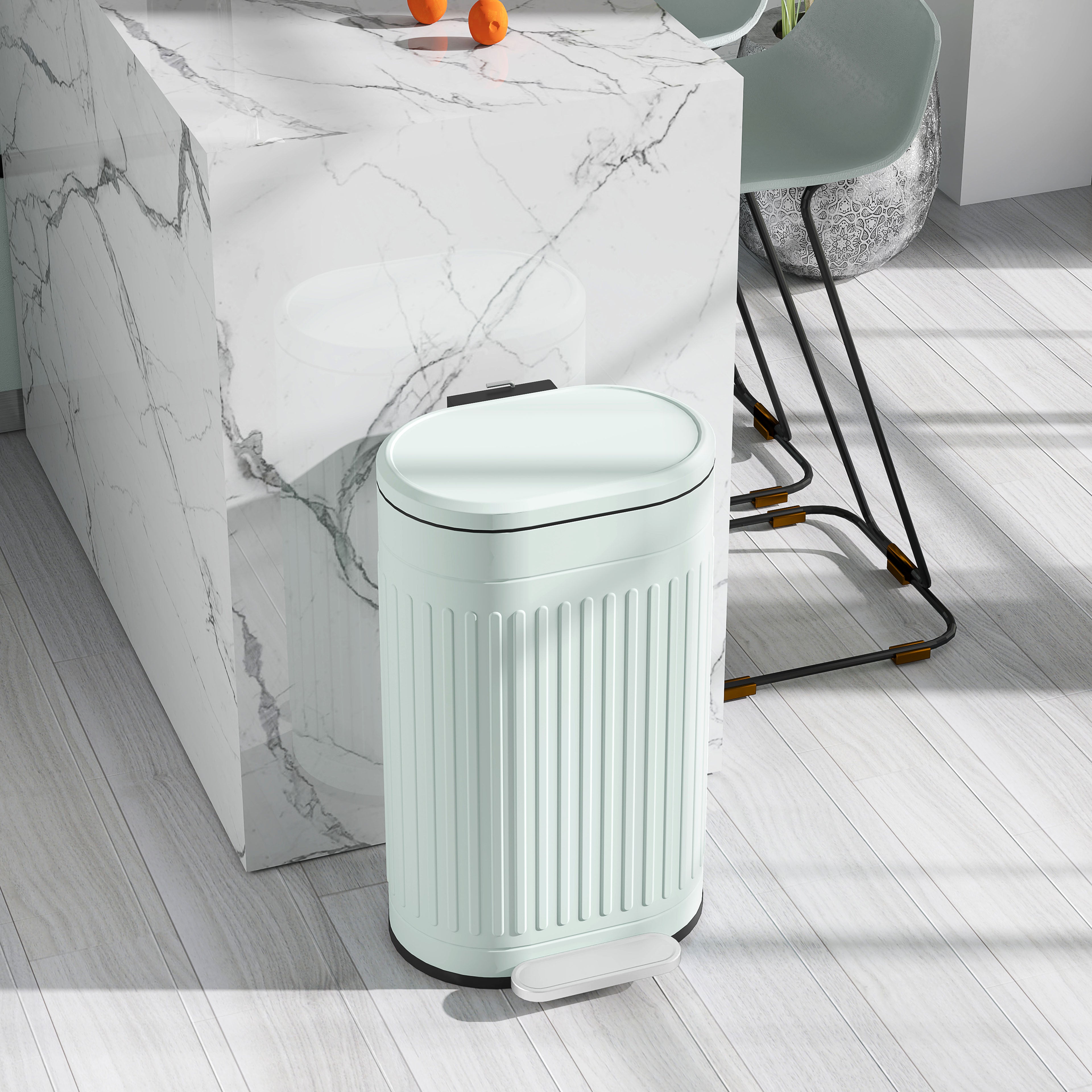 HOMCOM 30 Litre Pedal Bin, Fingerprint Proof Kitchen Bin with Soft-close Lid, Metal Rubbish Bin with Foot Pedal and Removable Inner Bucket, Light Green