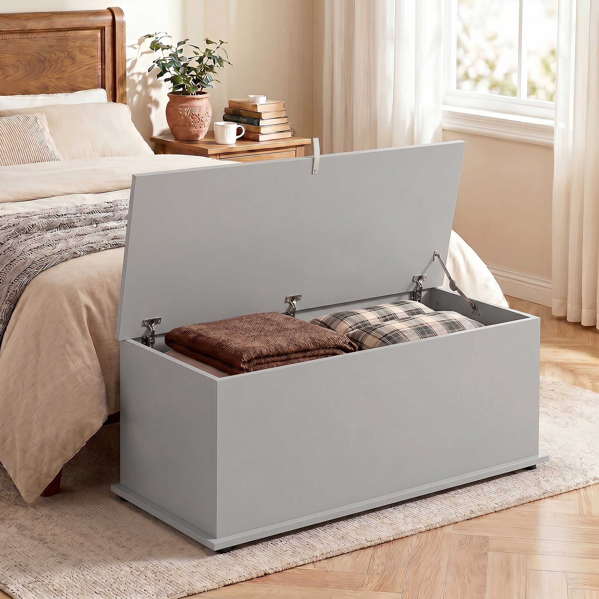 HOMCOM 113L Storage Chest, Storage Box with Flip-Top Lid and 2 Safety Hinges, Storage Trunk for Living Room, Entryway, 100 x 40 x 40 cm, Grey