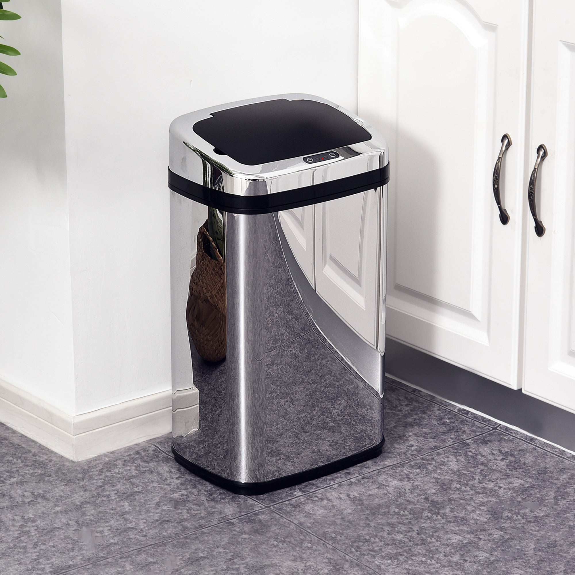 HOMCOM 30L Stainless Steel Motion Sensor Lid Bin - Silver Tone