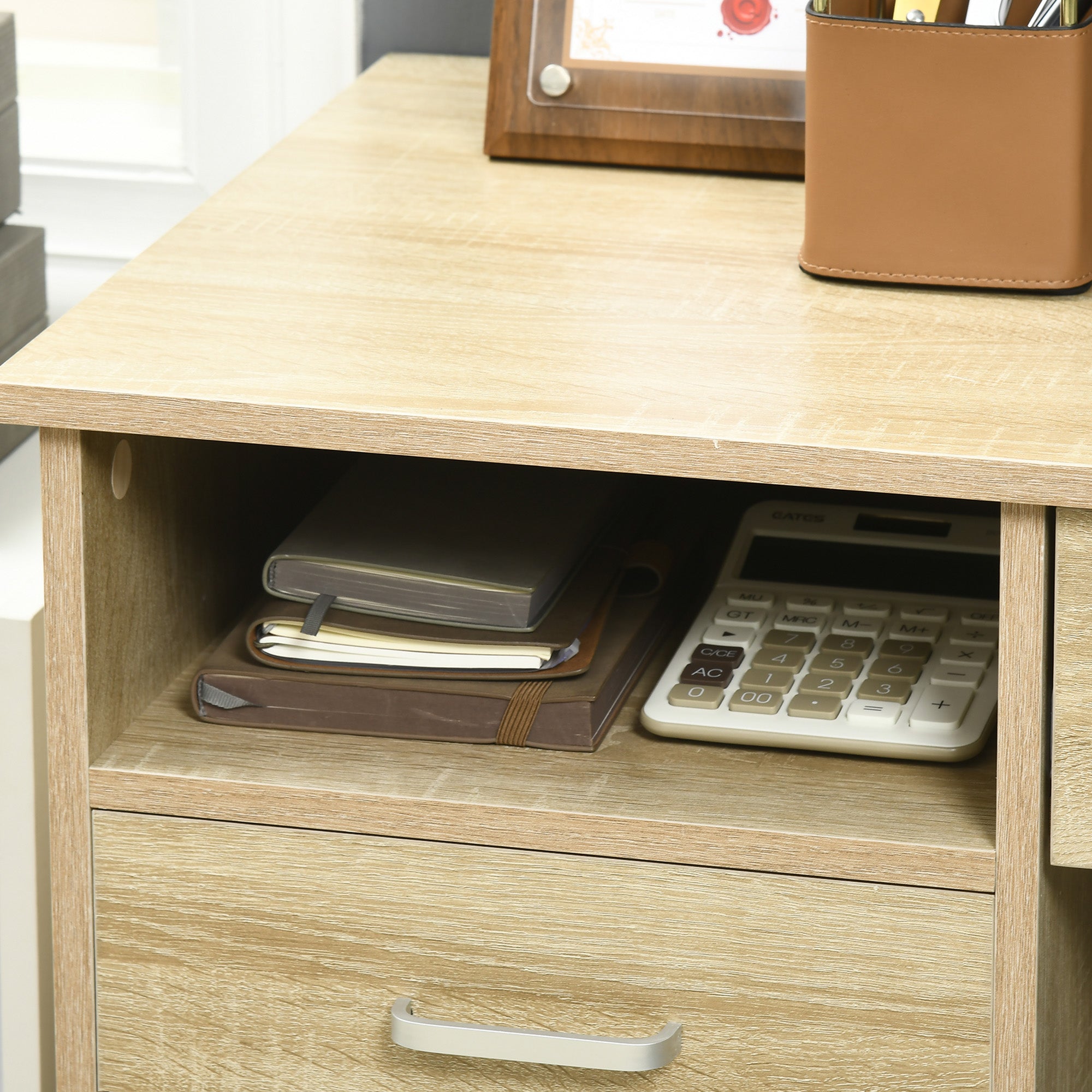 HOMCOM Computer Desk, Home Office Desk with Lockable Drawer, Storage Shelf for Study Bedroom, 110 x 50 x 76 cm, Oak - North Peak Garden Furniture