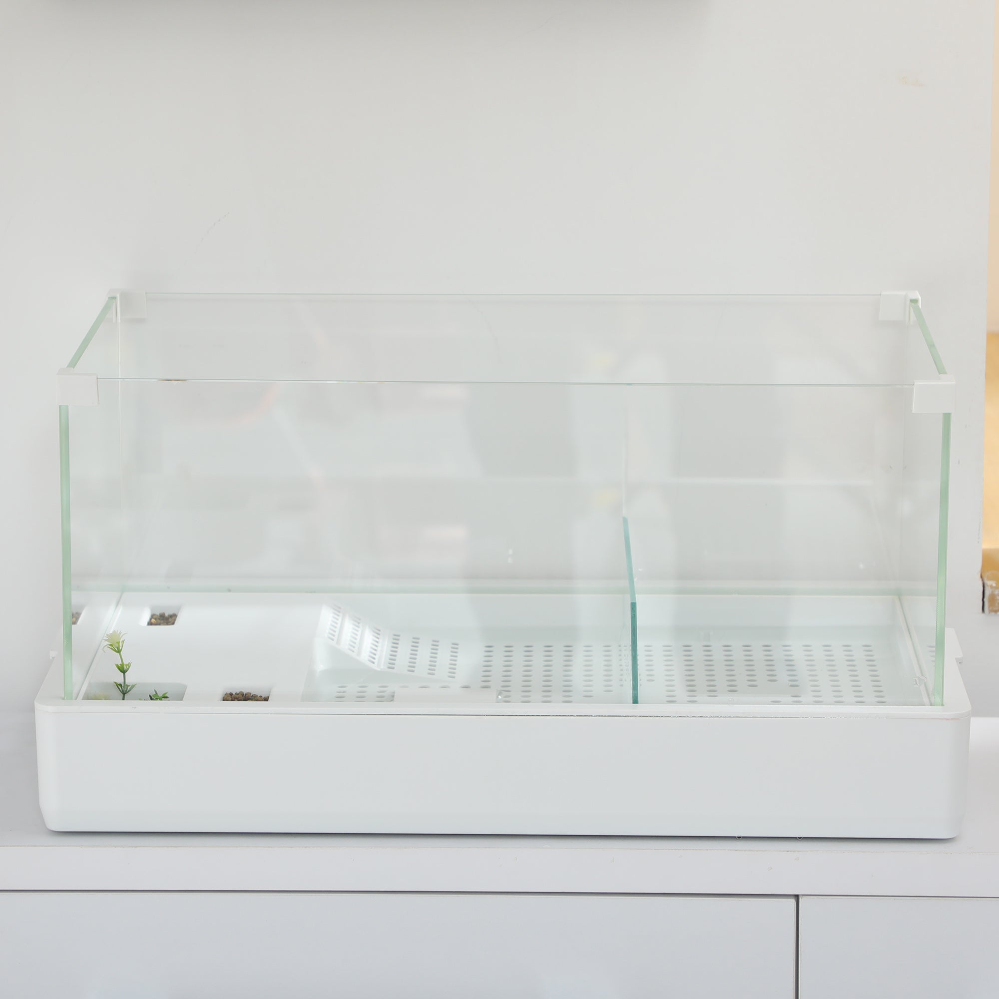 PawHut Turtle Tank, Aquarium Glass Tank w/ Basking Platform, Filter Layer - North Peak Garden Furniture