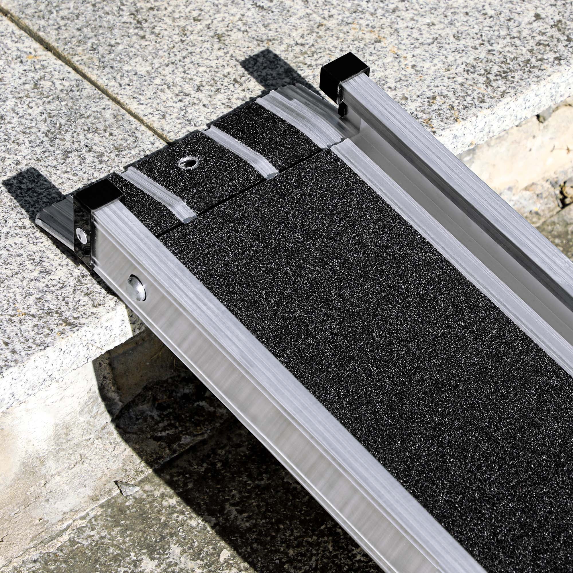 HOMCOM Set of Two 244cm Three-Level Aluminium Wheelchair Ramps - North Peak Garden Furniture