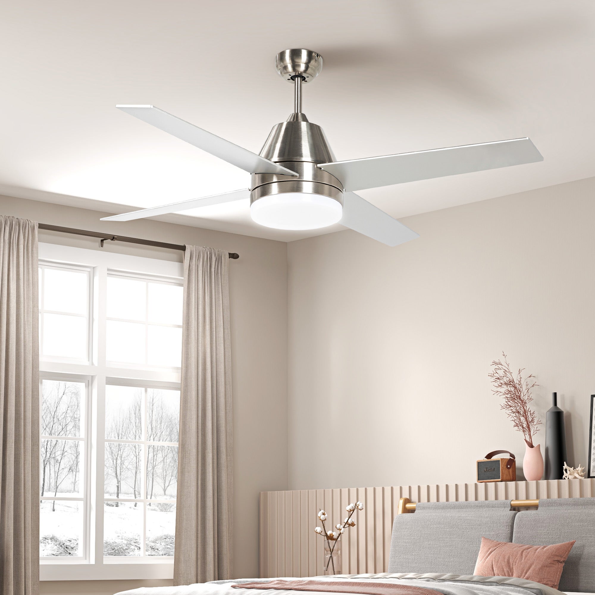 HOMCOM Ceiling Fan with LED Light, Flush Mount Ceiling Fan Lights with Reversible Blades, Remote, Silver and Black - North Peak Garden Furniture