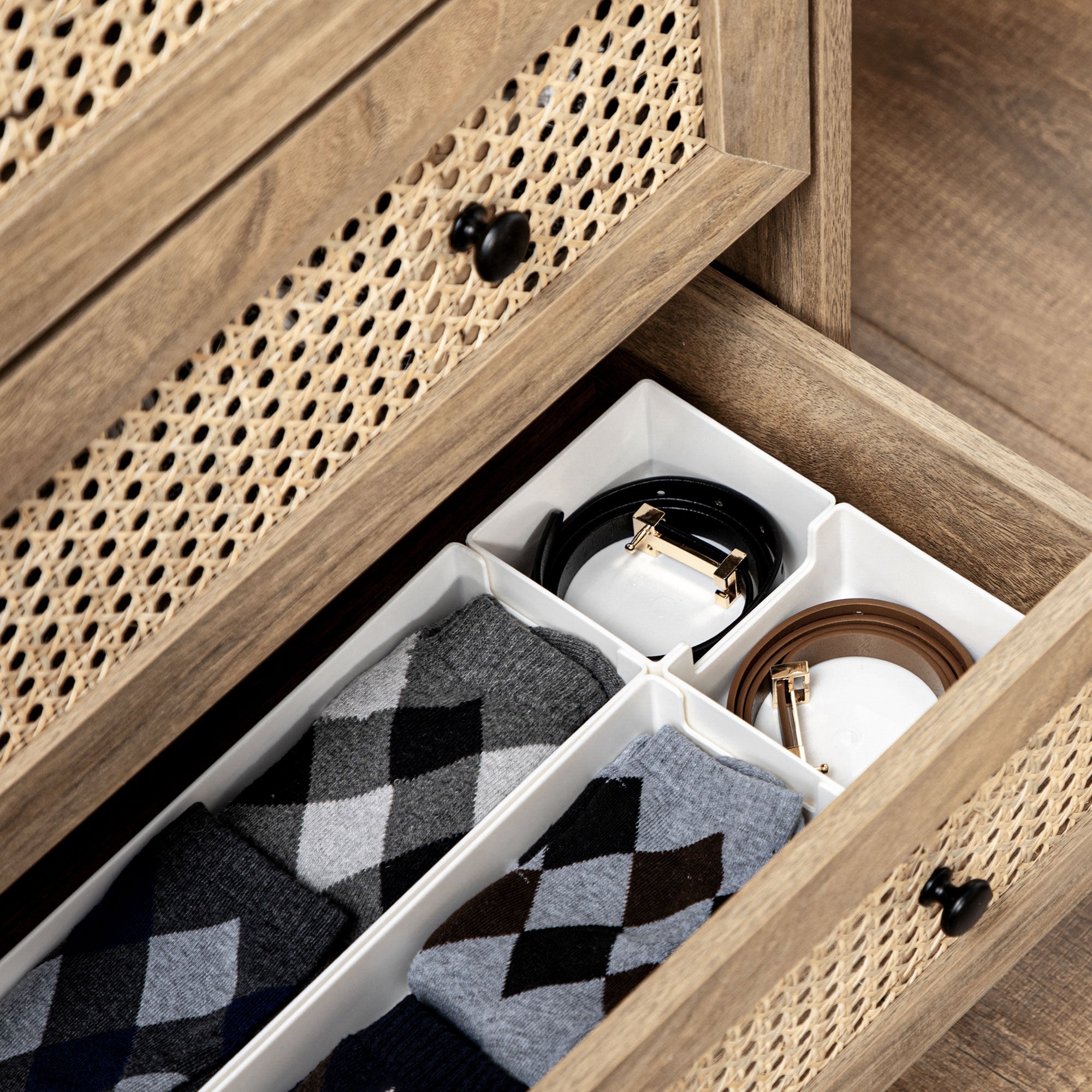 HOMCOM Storage Cabinet, 4-Drawer Unit with Rattan Element for Bedroom, Living Room, 80cmx35cmx95cm, Wood Effect