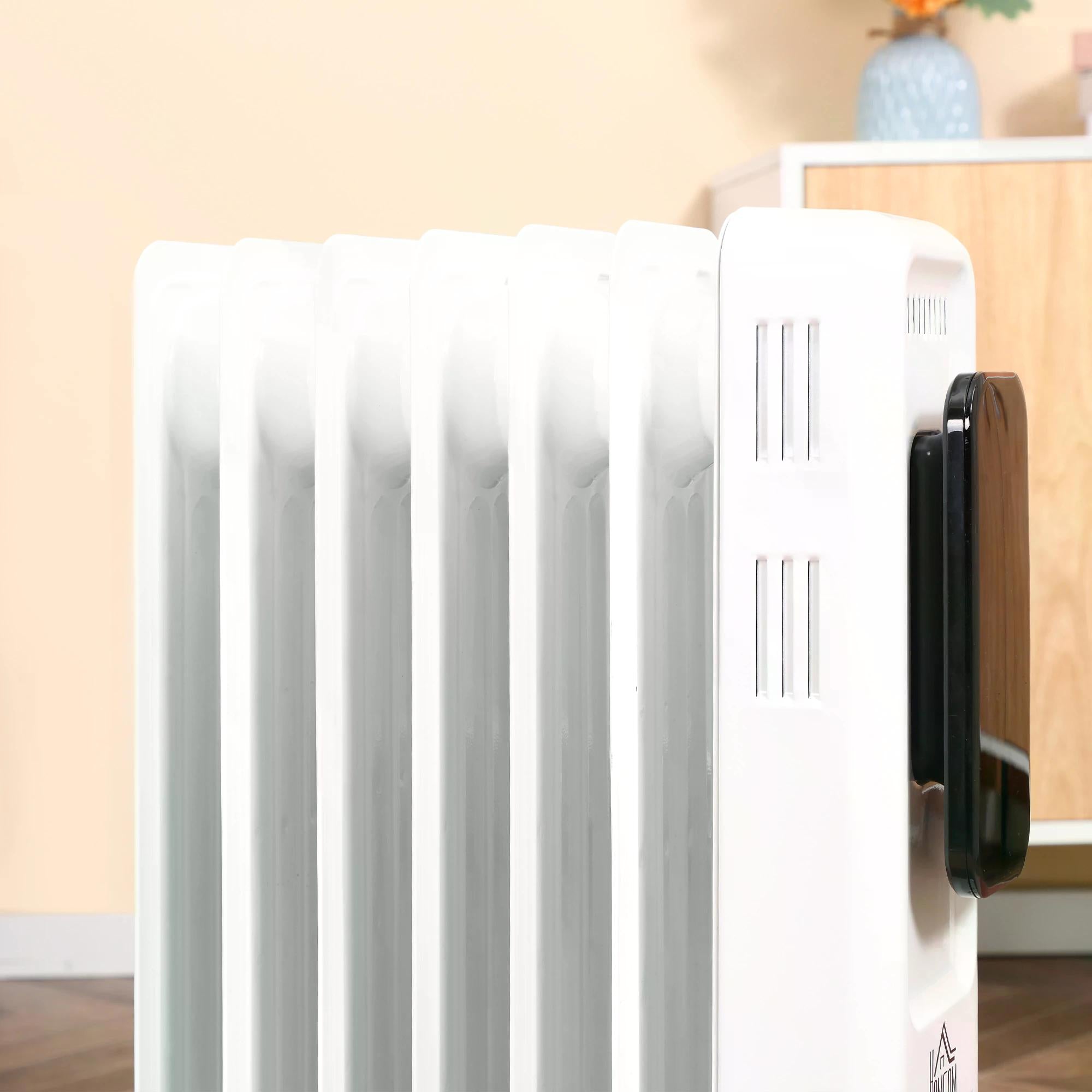 HOMCOM 1500W Oil Filled Radiator, 7 Fin Portable Electric Heater with LED Display, 24H Timer, 3 Heat Settings, Adjustable Thermostat, Safety Cut off, Remote Control, White