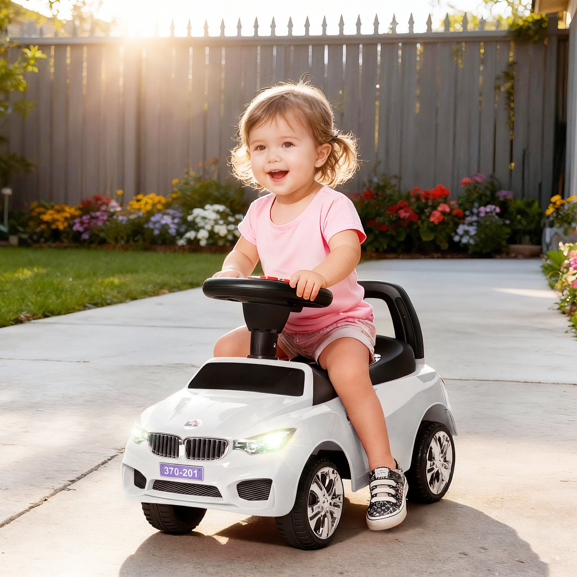 HOMCOM Ride on Car Baby Toddler Walker Foot to Floor Sliding Car Slider White