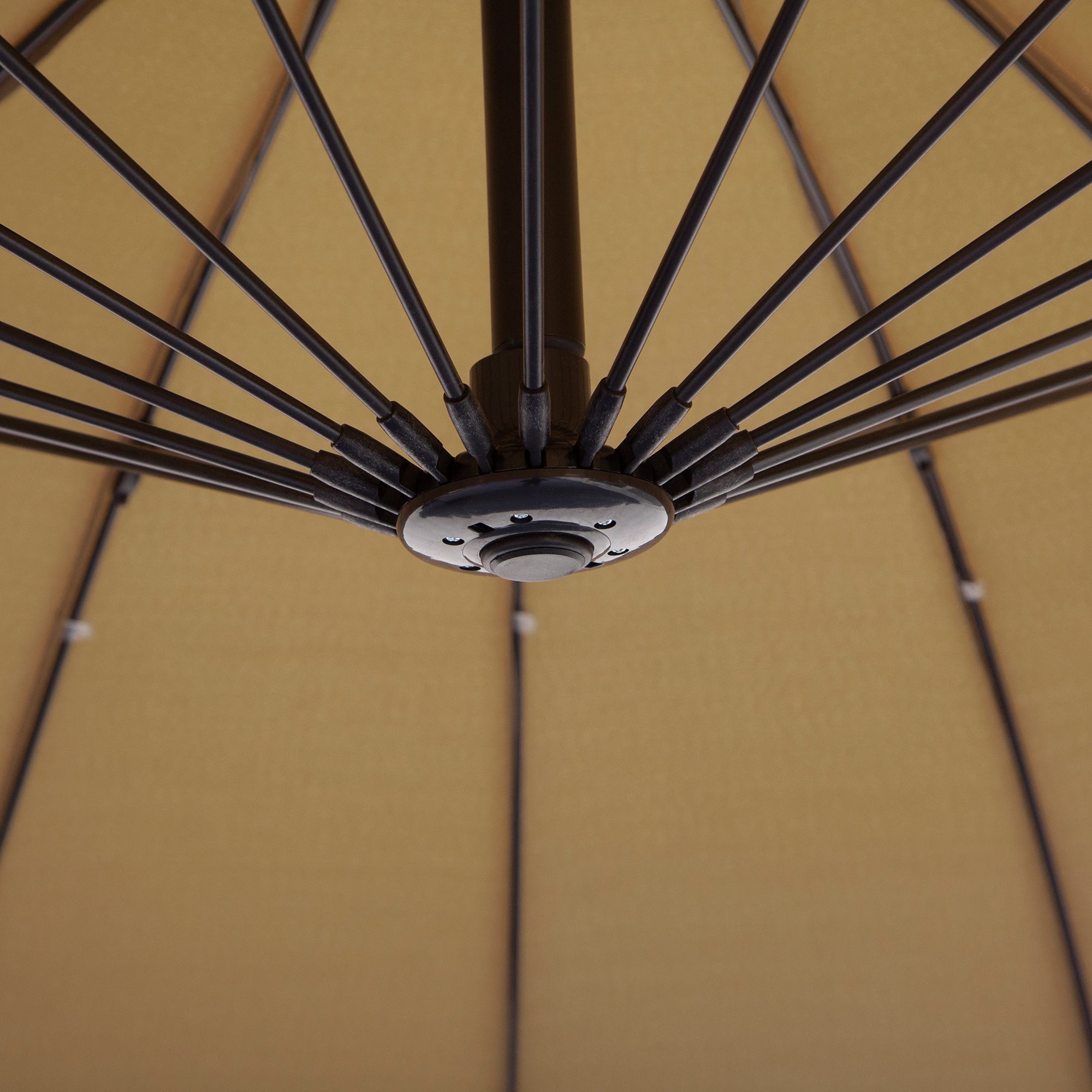 Outsunny 3(m) Cantilever Umbrella 18 Ribs & Vents Adjustable Angle for Patio Khaki - North Peak Garden Furniture