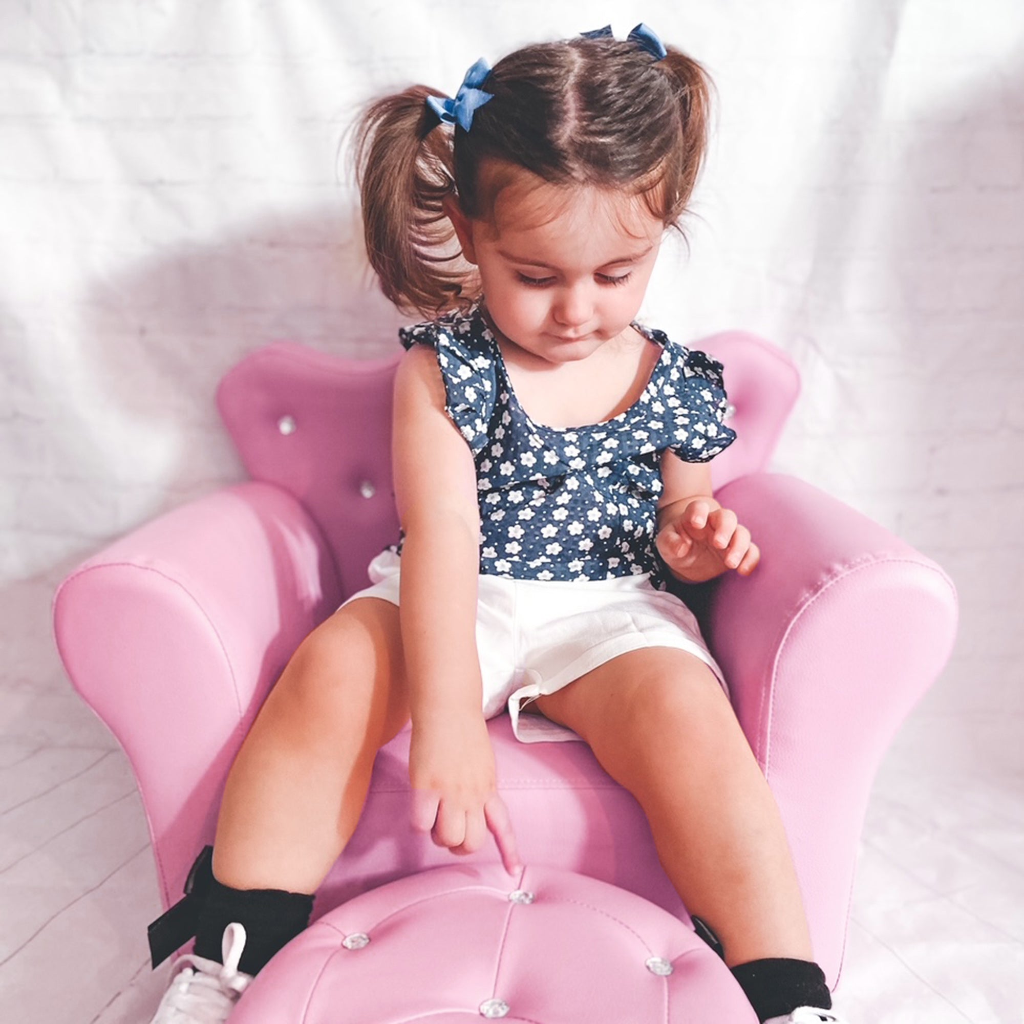 HOMCOM Children Kids Sofa Set Armchair Chair Seat with Free Footstool PU Leather for Girls 58L x 40.5W x 49H cm Pink