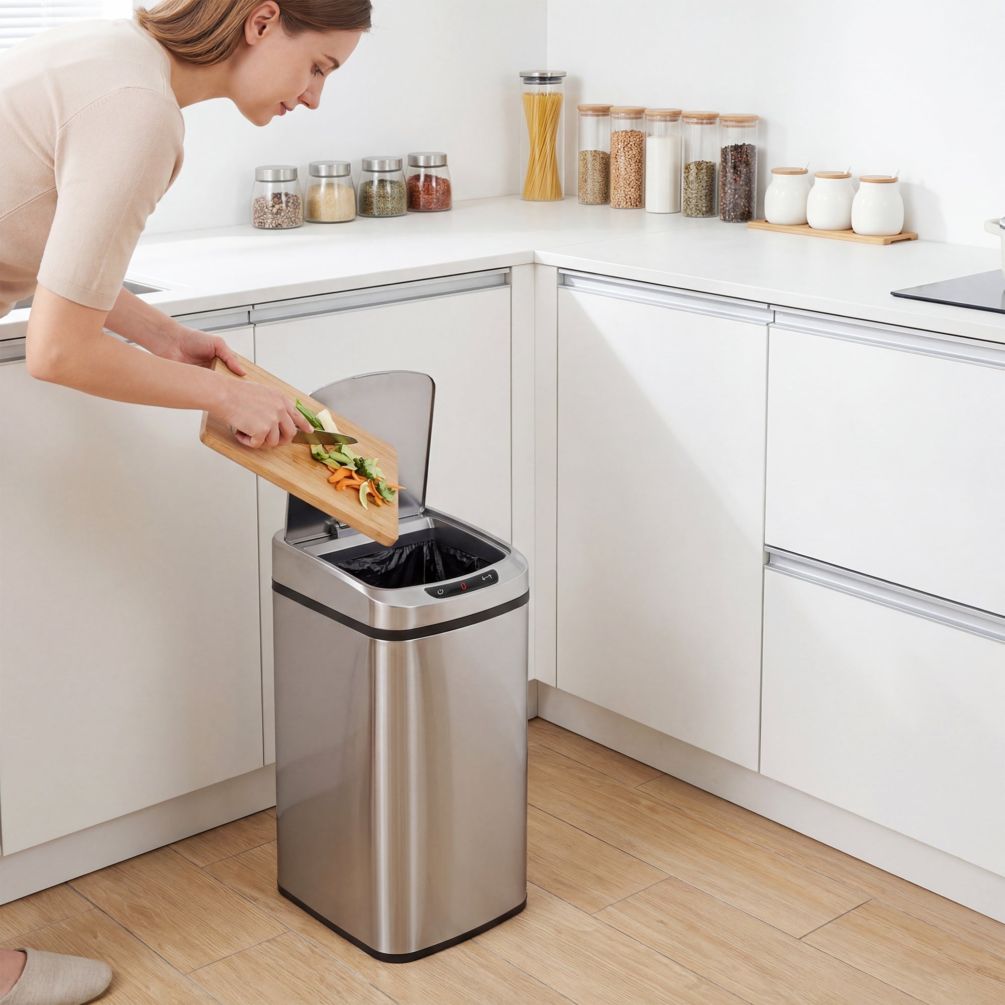 HOMCOM 12L Sensor Bin, Automatic Touchless Motion Sensor Kitchen Bin with Fingerprint Resistant Stainless Steel, Silver