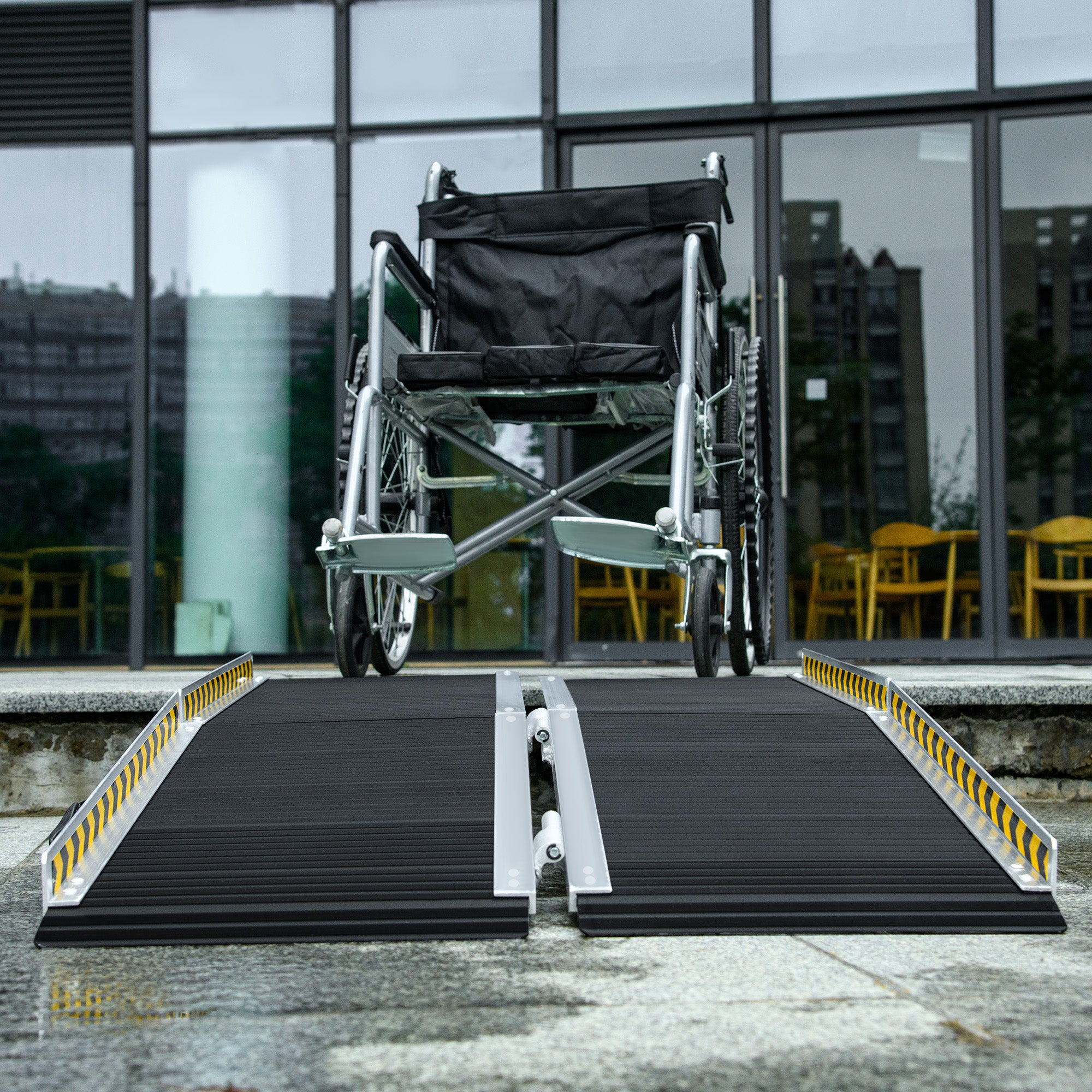 HOMCOM Wheelchair Ramp, 152L x 73Wcm, 272KG Capacity, Folding Aluminium Threshold Ramp with Non-Skid Surface, Transition Plates Above and Below for Home, Steps, Stairs, Curbs, Doorways - North Peak Garden Furniture