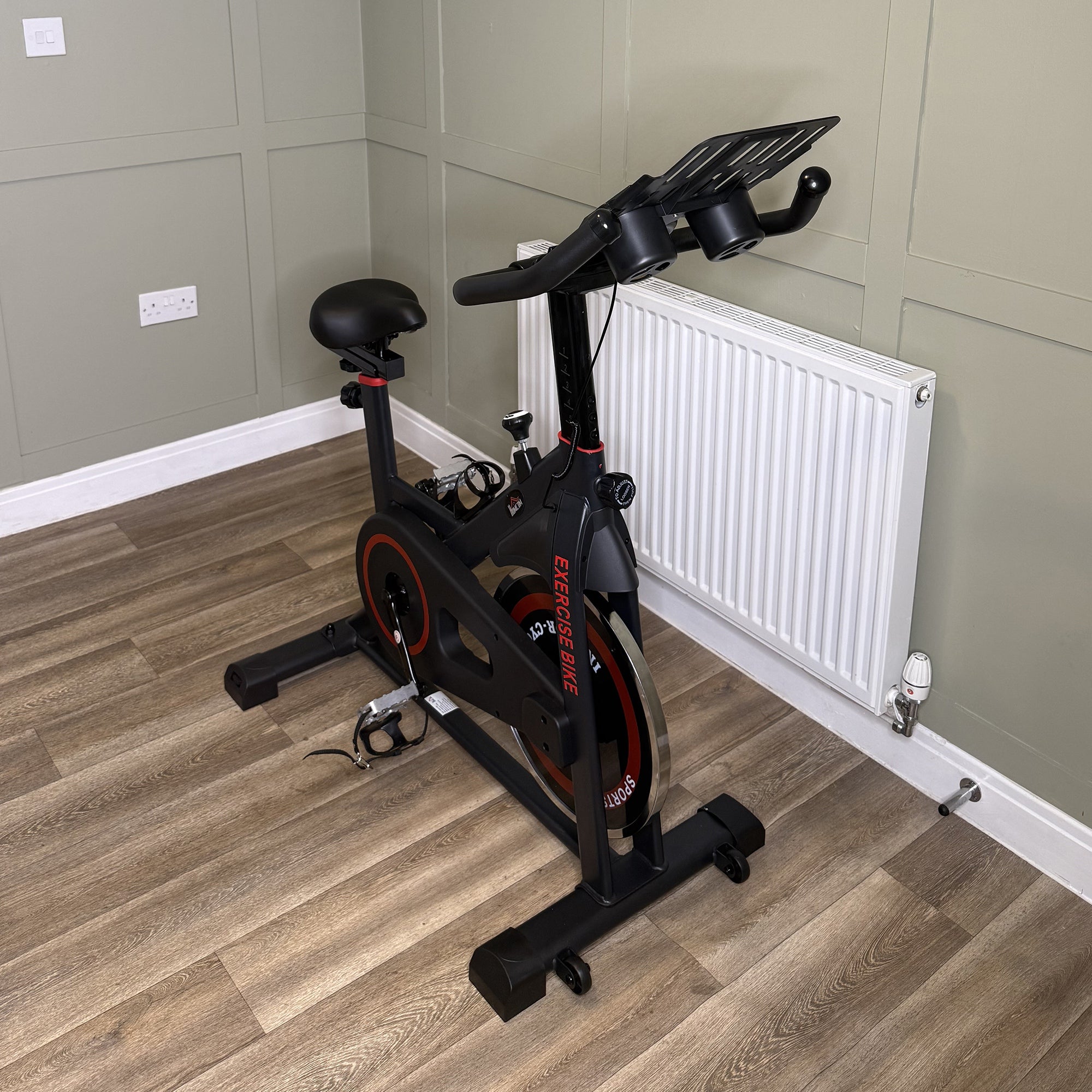 HOMCOM Exercise Bike, 8kg Flywheel Stationary Bike Indoor Cycling Machine with Adjustable Resistance Seat Handlebar, Black