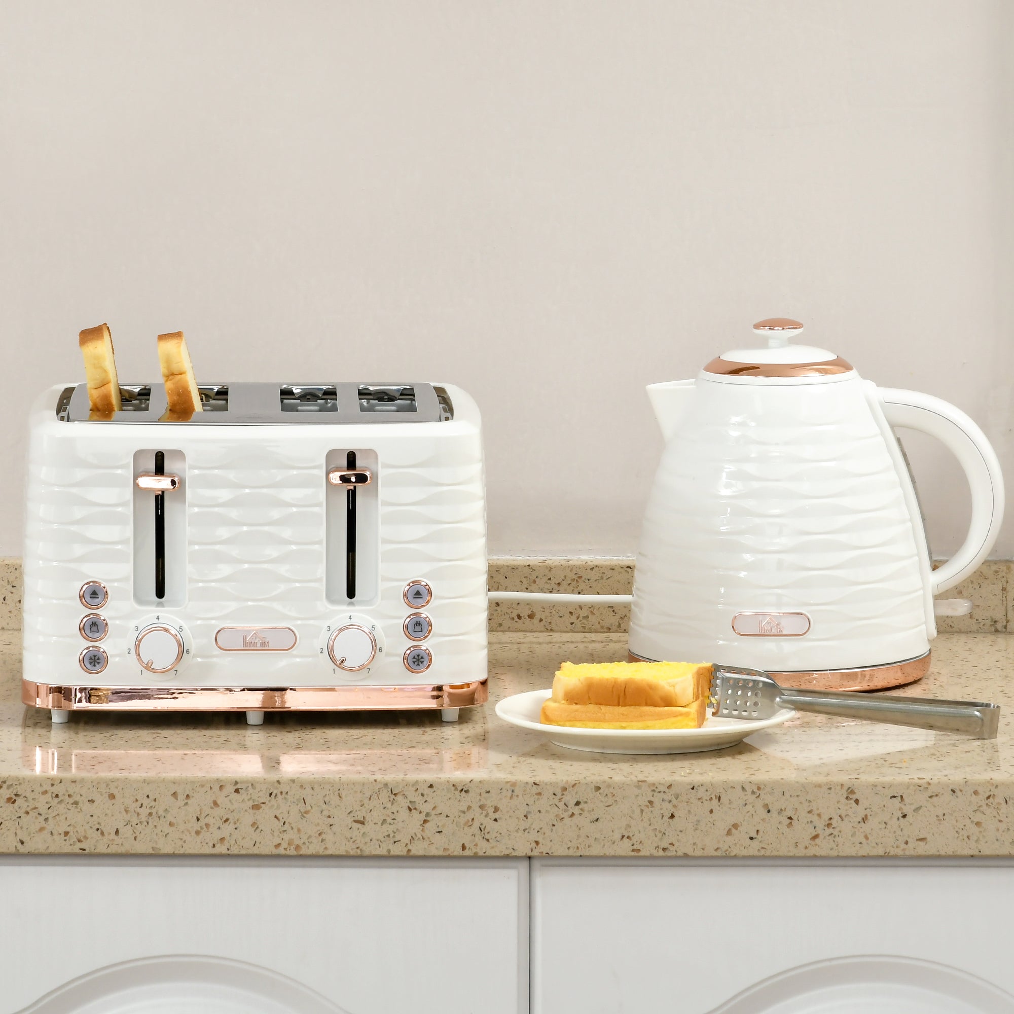 HOMCOM Kettle and Toaster Sets, 3000W 1.7L Rapid Boil Kettle & 4 Slice Toaster with 7 Browning Controls, Defrost, Reheat and Crumb Tray, Otter thermostat, Cream White - North Peak Garden Furniture
