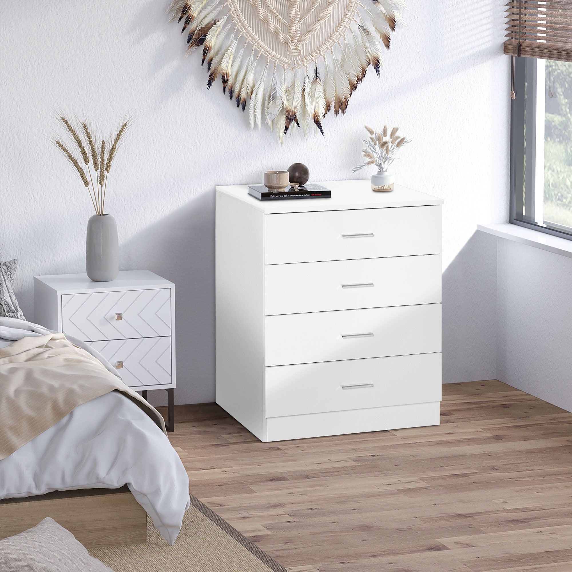 HOMCOM Chest of Drawers, 4 Drawers Storage Cabinet with Metal Rails, Anti-Tip for Playroom, Nursery Room, Hallway, etc