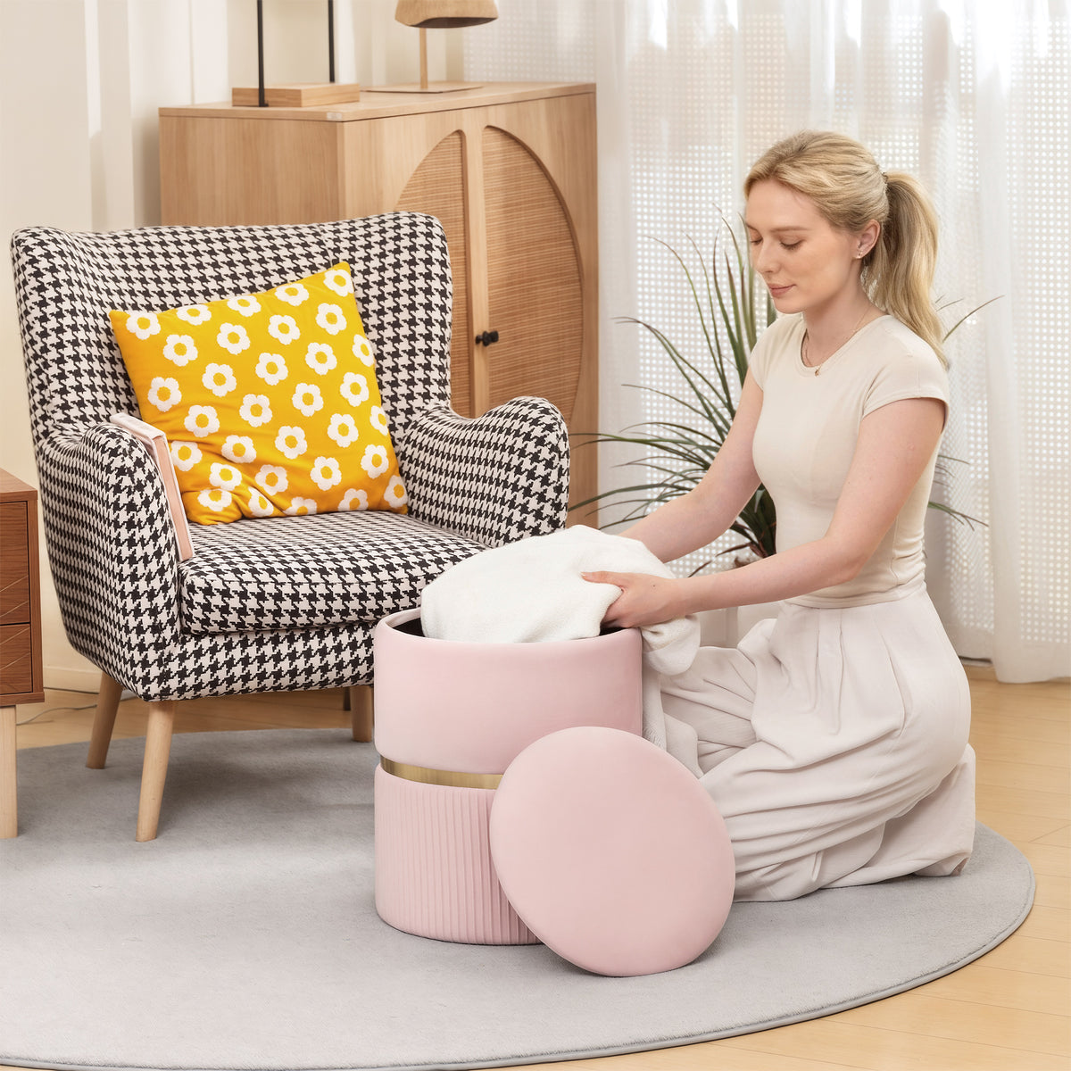 HOMCOM Velvet-Feel Storage Ottoman - Pink