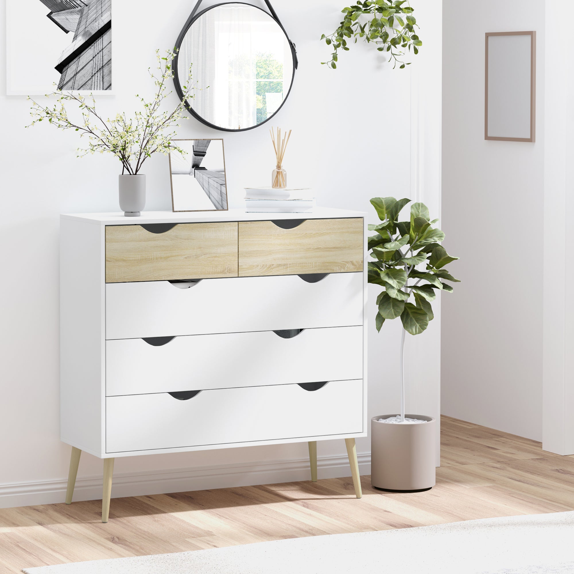 HOMCOM Nordic Style Chest of Drawers, 5 Drawer Dresser with 4 Tapered Legs and Groove Handles, Storage Organizer Side Cabinet for Bedroom, Living Room - North Peak Garden Furniture