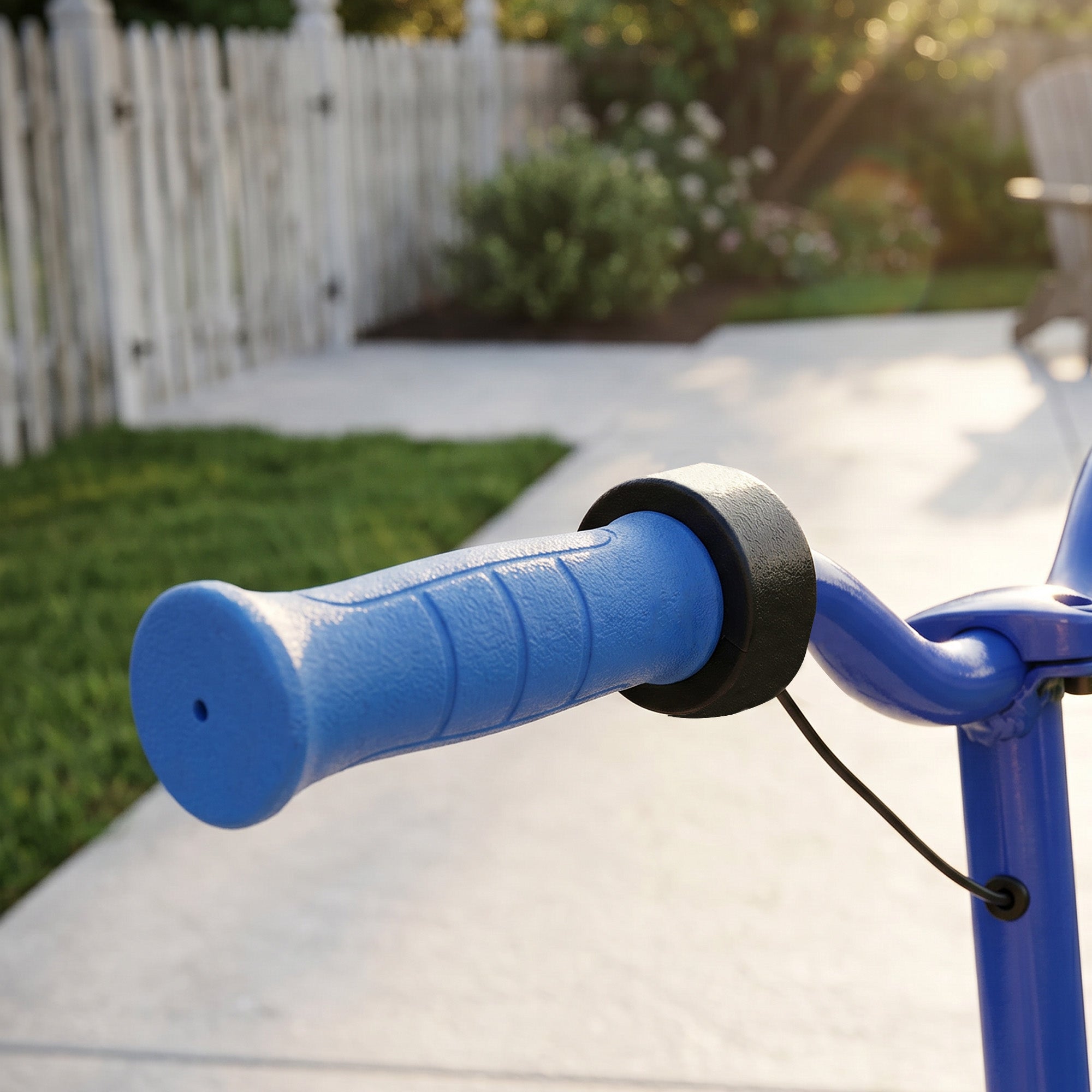 AIYAPLAY Electric Scooter for Ages 6-14, with Colourful Light and Electric Brake, Electric Scooter E Scooter, Up to 10 KM/H & 8 KM, Blue