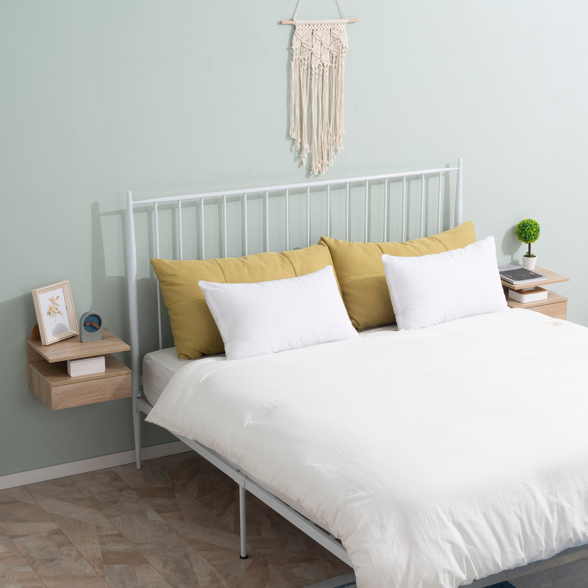 HOMCOM Set of Two Floating Bedside Tables - Oak Tone - North Peak Garden Furniture