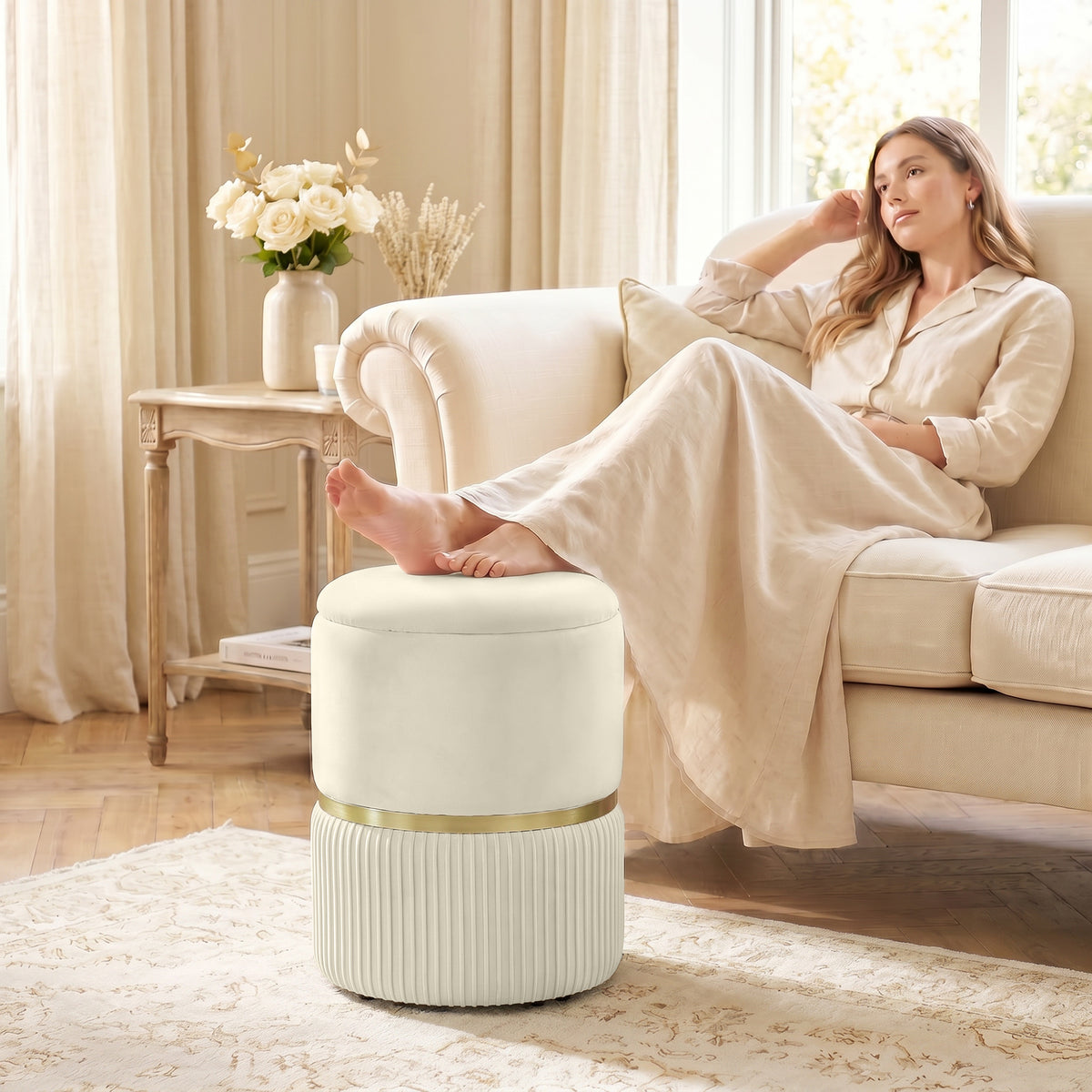 HOMCOM Round Storage Stool, Velvet-feel Fabric Upholstered Vanity Stool with Removable Top, Padded Seat and Hidden Space, Beige