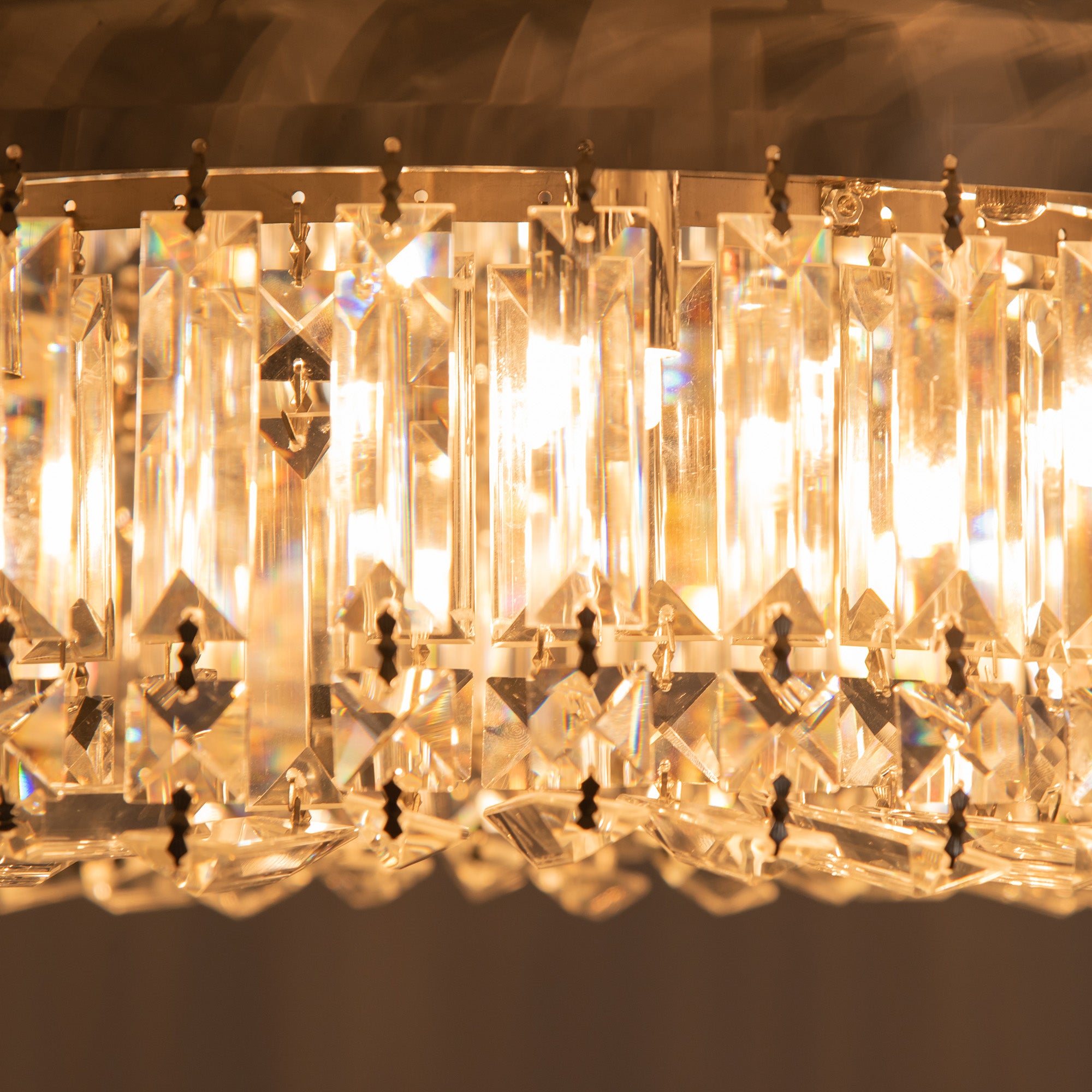 HOMCOM Crystal Ceiling Light Modern Chandeliers Stainless Steel Pendant Lights with Crystal Decorations for Living Room Bedroom Dining Room Hall Silver - North Peak Garden Furniture