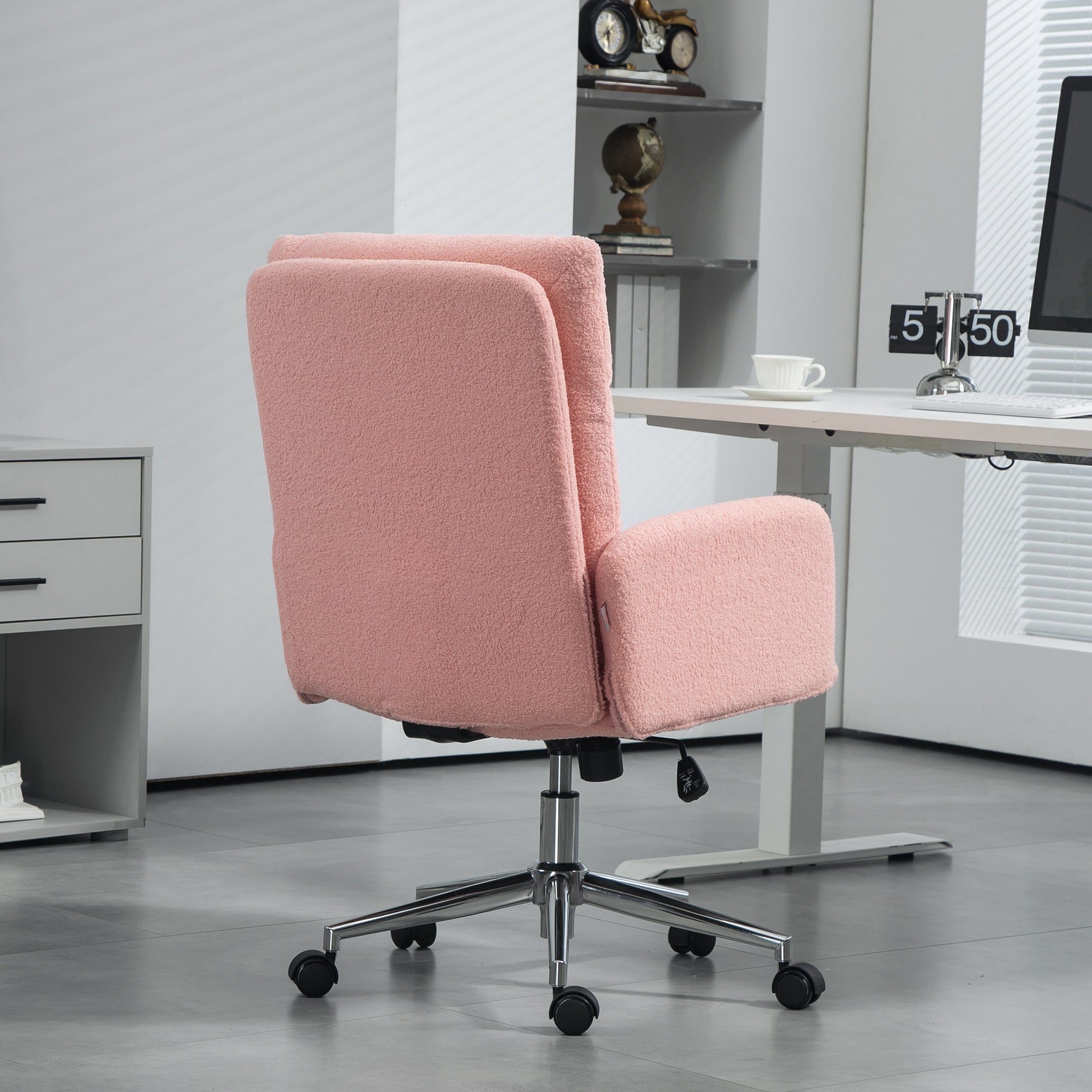 HOMCOM Home Office Chair, Upholstered Sherpa Fleece Desk Chair with Height Adjustable, Tilt Function and 360° Swivel Wheels for Home Office and Study Room, Pink - North Peak Garden Furniture