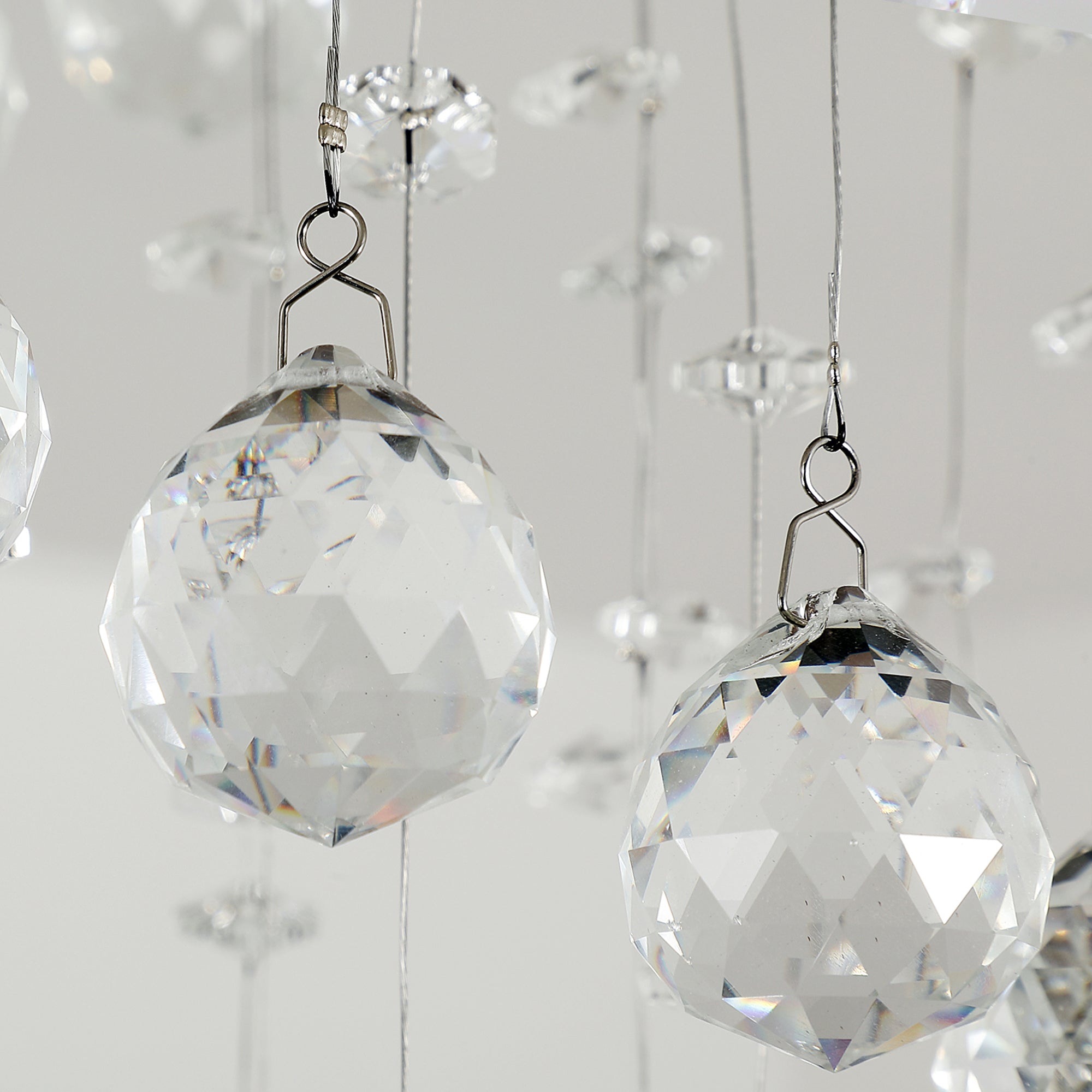 HOMCOM Metal Crystal Ceiling Light Chandelier Elegant Pendant Lamp Living Room Stairway Stairway Spiral Rain Drop Pendant Lamp Silver - North Peak Garden Furniture